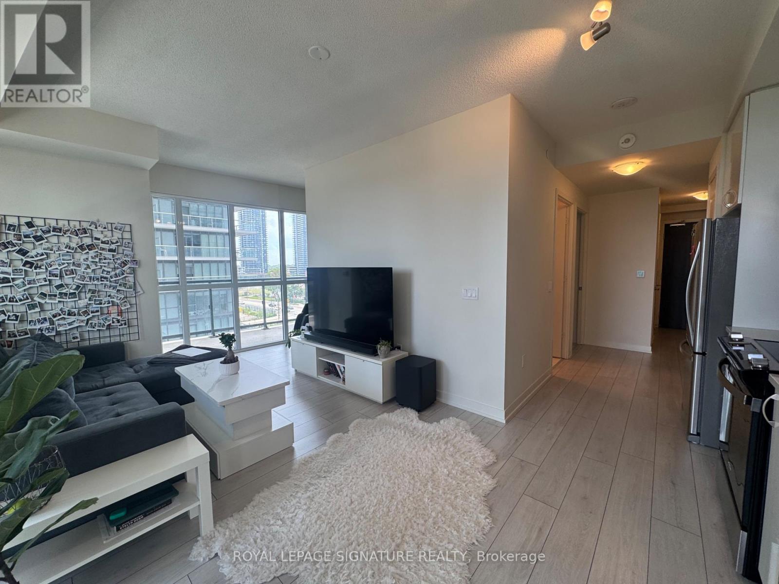 705 - 38 Annie Craig Drive, Toronto, Ontario  M8V 0G9 - Photo 4 - W13648690