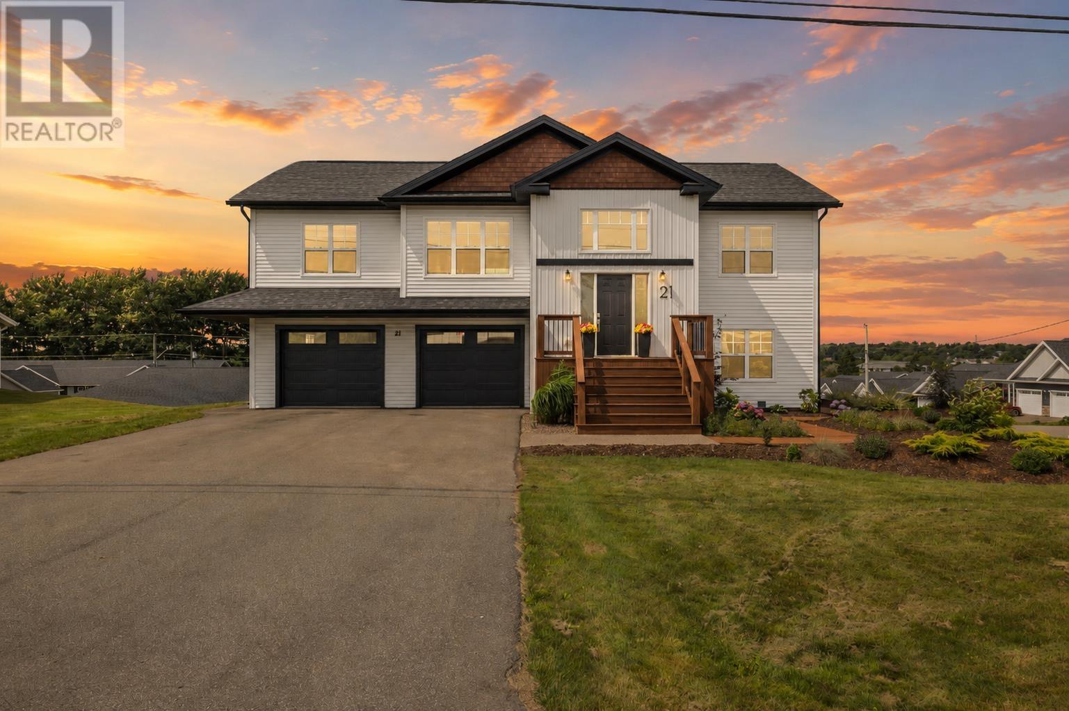 21 Waters Edge Lane, Cornwall, Prince Edward Island  C0A 1H4 - Photo 1 - 202619886