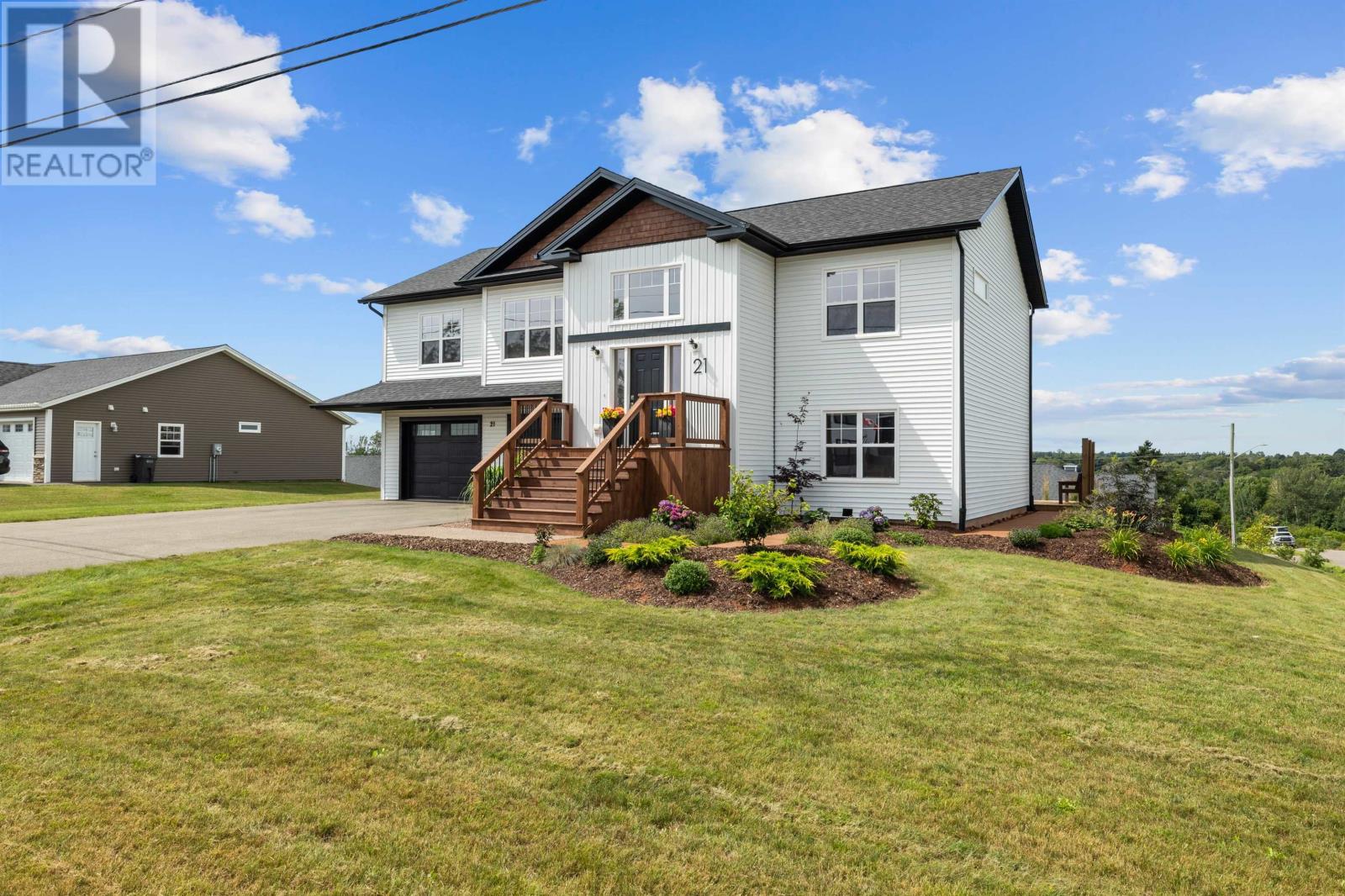 21 Waters Edge Lane, Cornwall, Prince Edward Island  C0A 1H4 - Photo 3 - 202619886