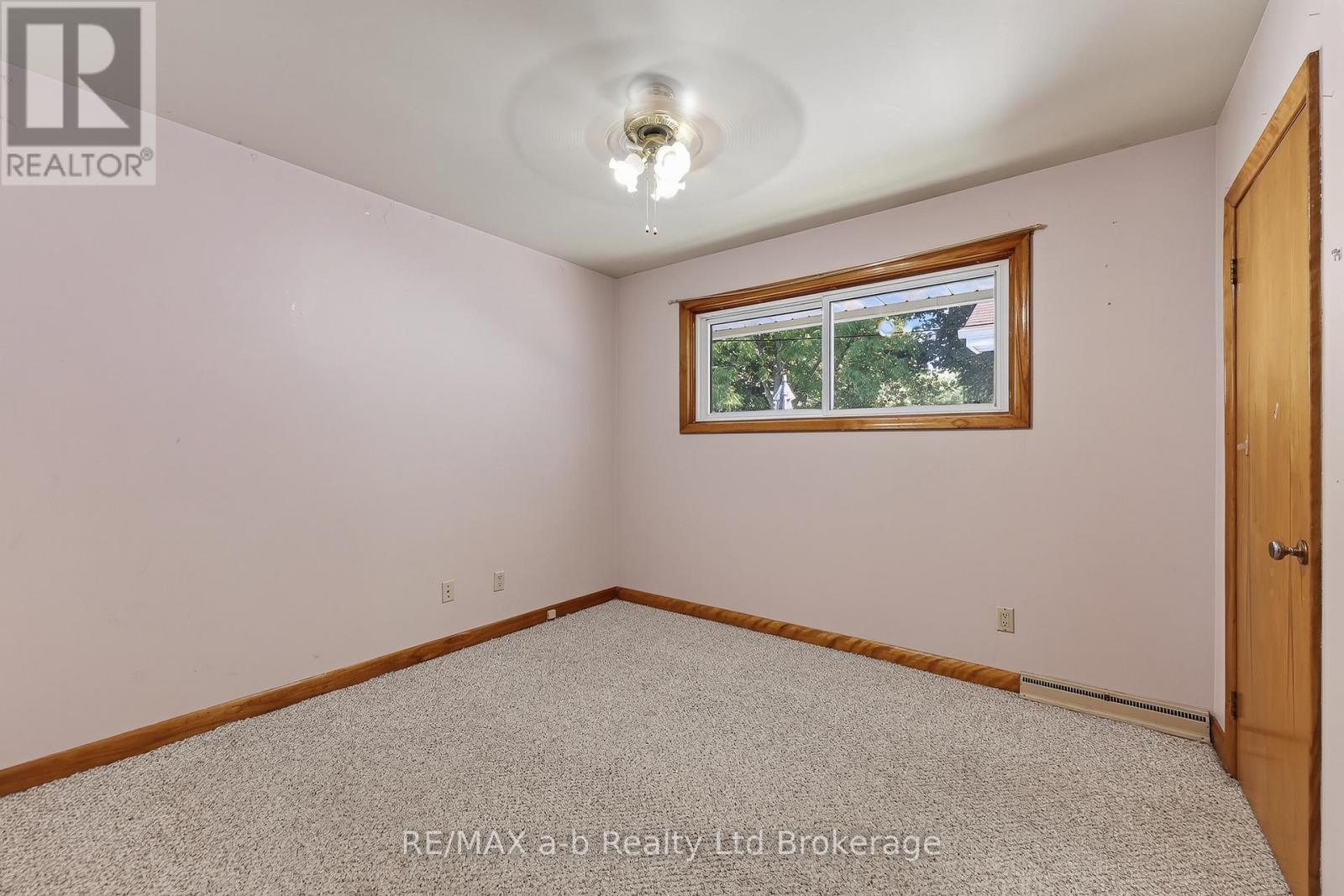 58 Victoria Street, Tillsonburg, Ontario  N4G 3Z7 - Photo 12 - X13492732