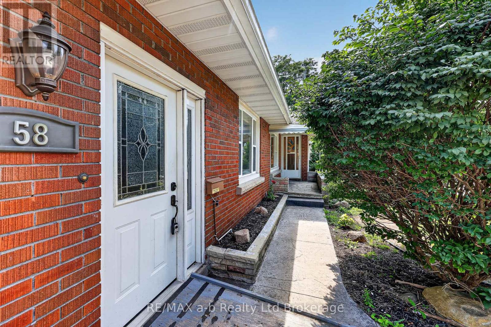 58 Victoria Street, Tillsonburg, Ontario  N4G 3Z7 - Photo 32 - X13492732