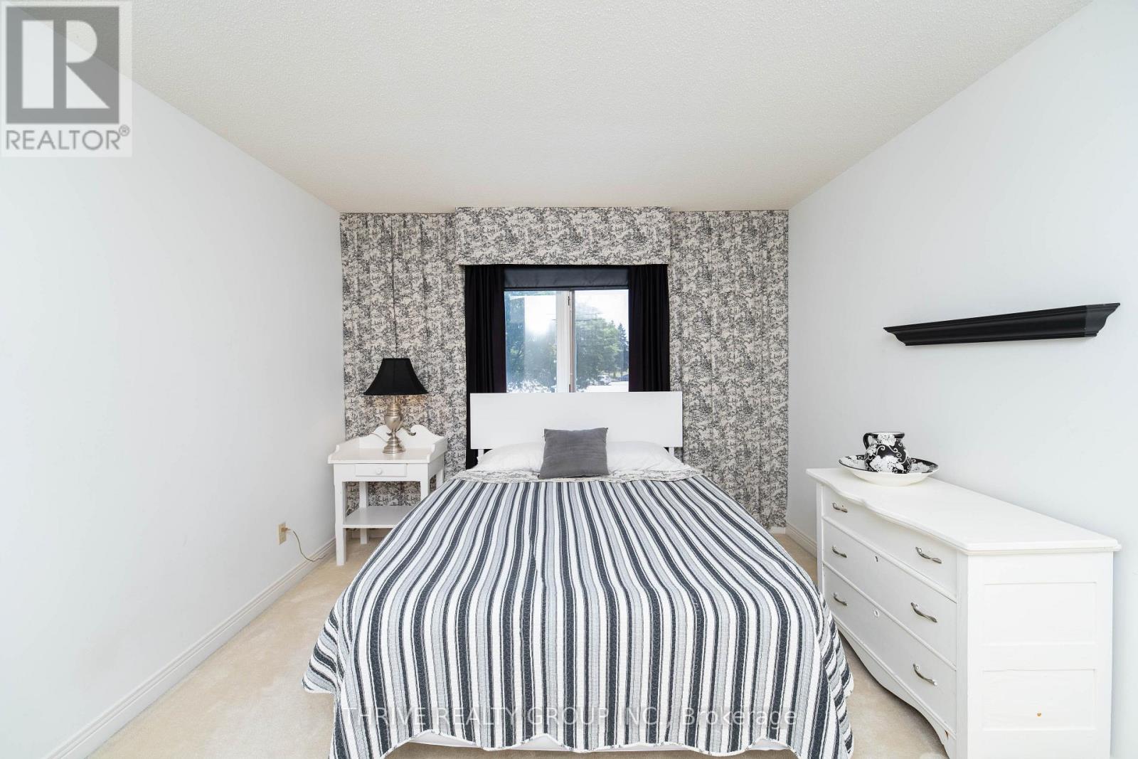115 Pine Valley Drive, London South, Ontario  N6J 4M1 - Photo 25 - X13648718