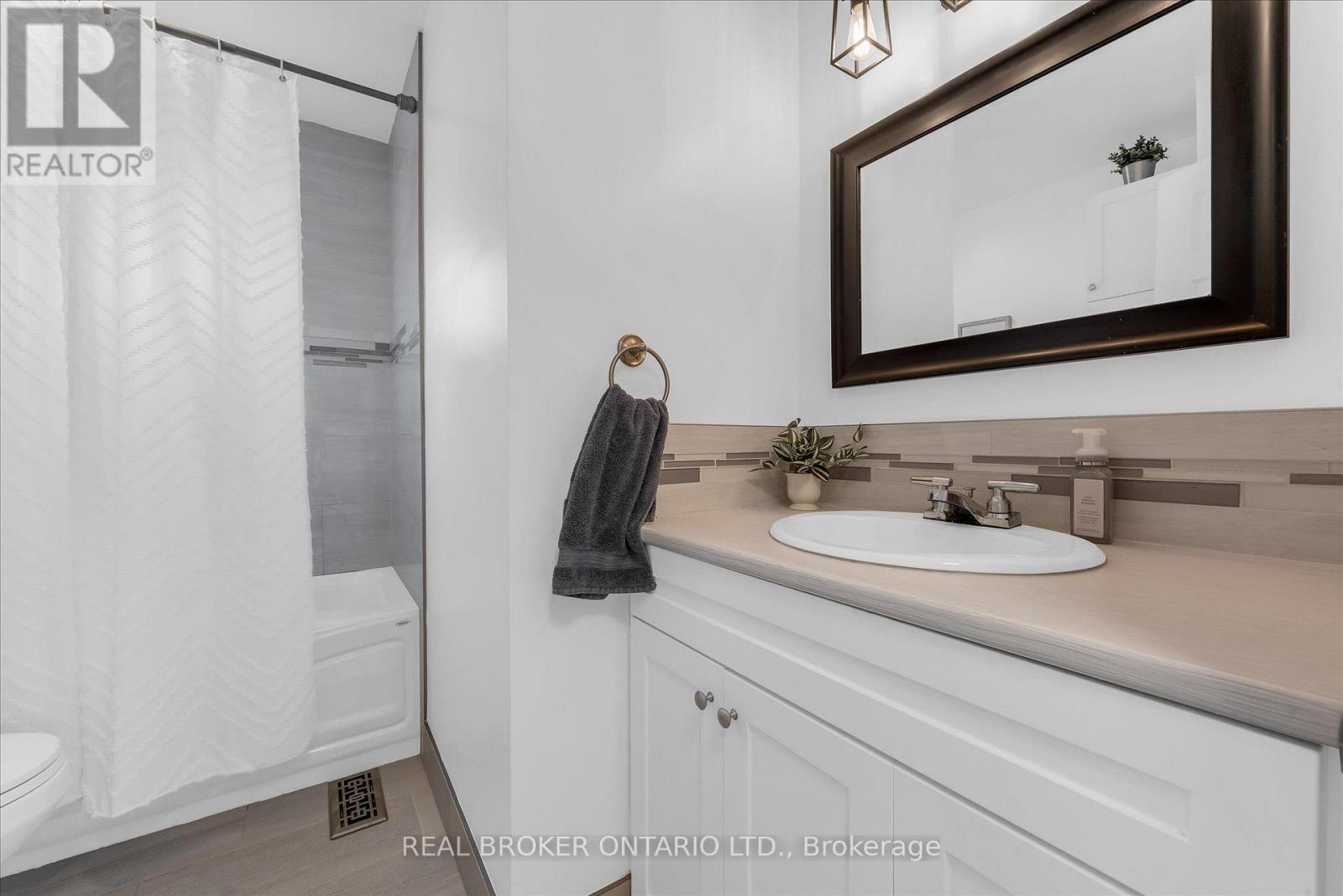 19 Acadia Drive, Welland, Ontario  L3C 6L4 - Photo 11 - X13648750