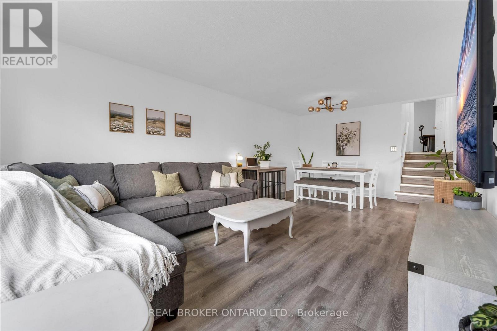 19 Acadia Drive, Welland, Ontario  L3C 6L4 - Photo 4 - X13648750