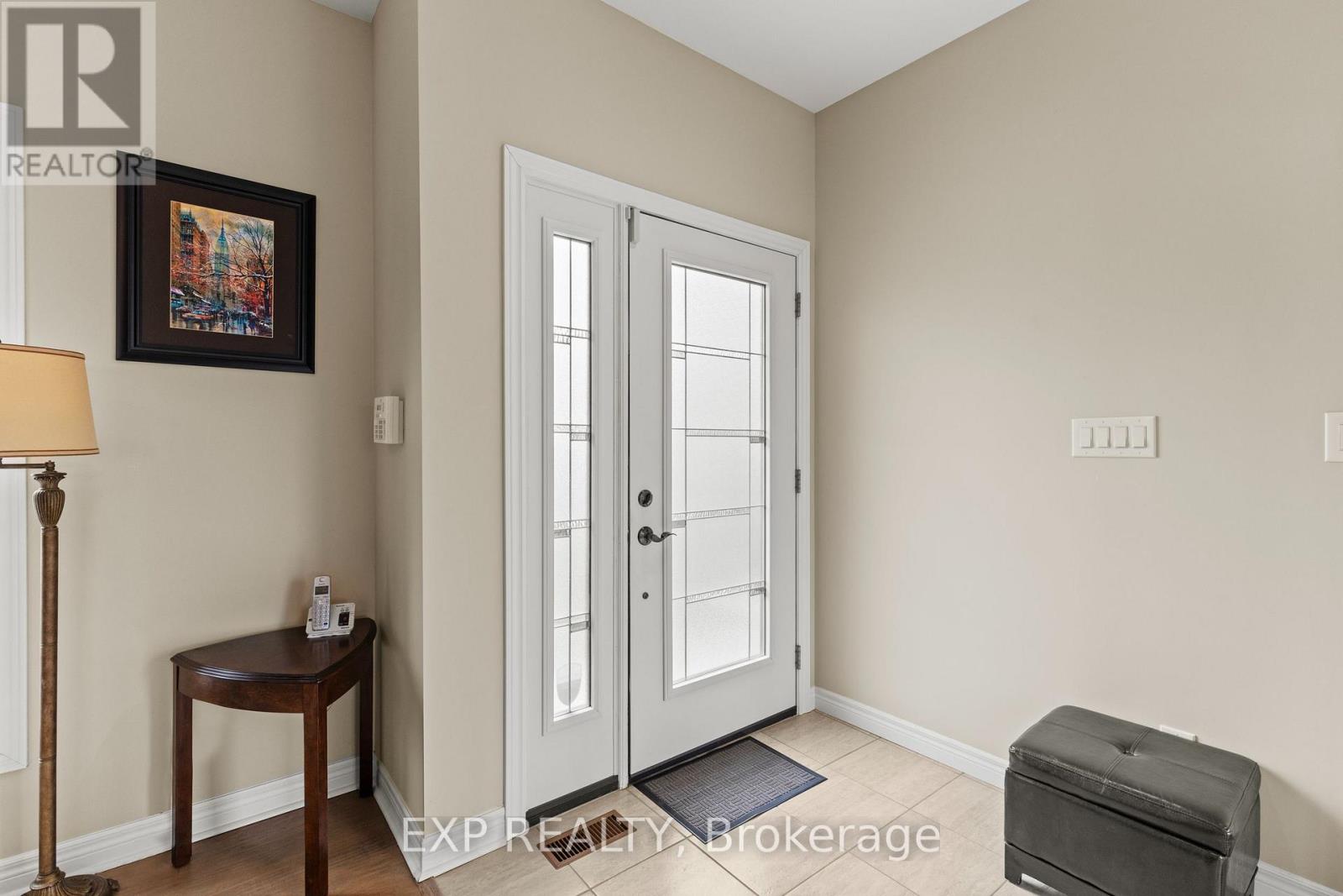 226 Westwood Avenue, Fort Erie, Ontario  L0S 1B0 - Photo 5 - X13648824