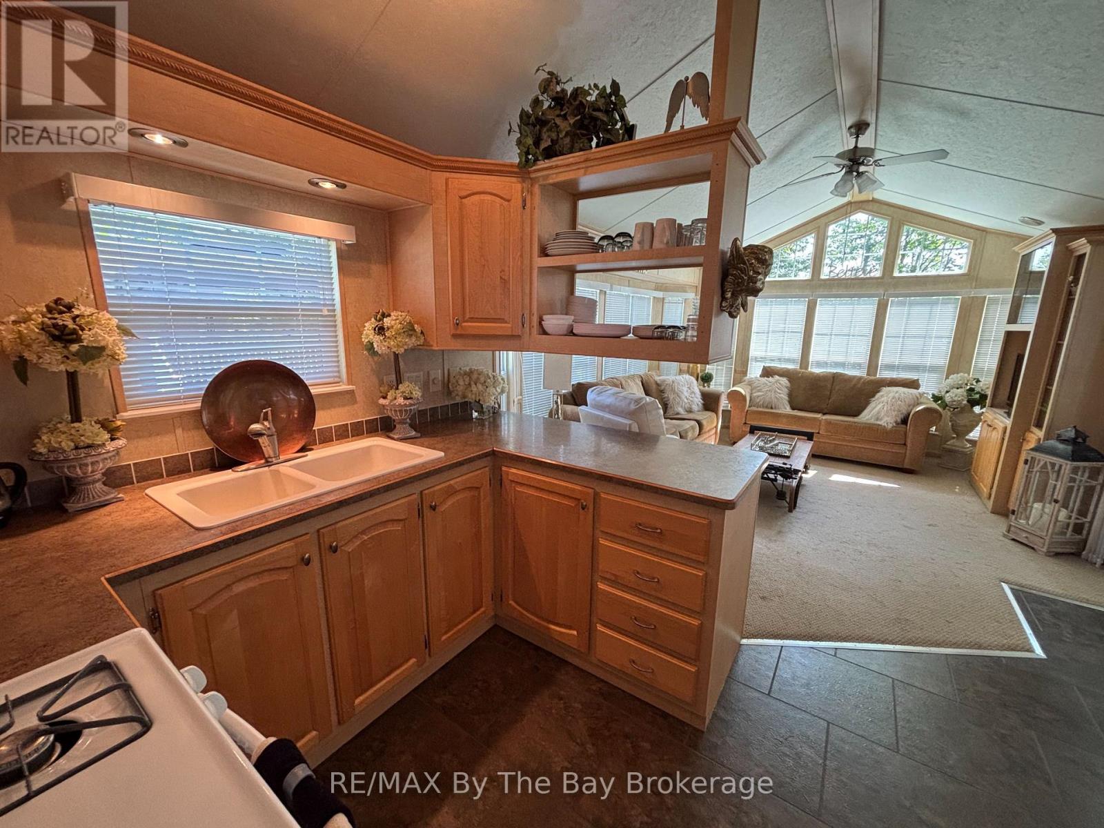 9 White Pines Trail, Wasaga Beach, Ontario  L9Z 1X7 - Photo 20 - S13648782