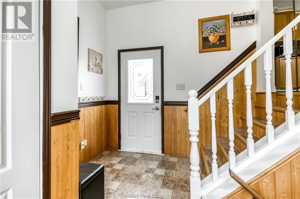 1825 Mccrea Heights Avenue, Val Caron, Ontario  P3N 1M5 - Photo 27 - 2129682