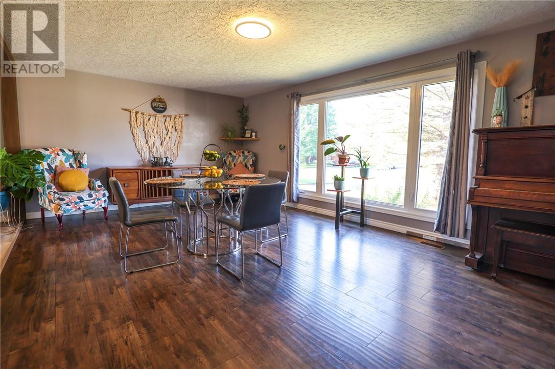 25 Goodman Avenue, Espanola, Ontario  P5E 1A5 - Photo 6 - 2129676