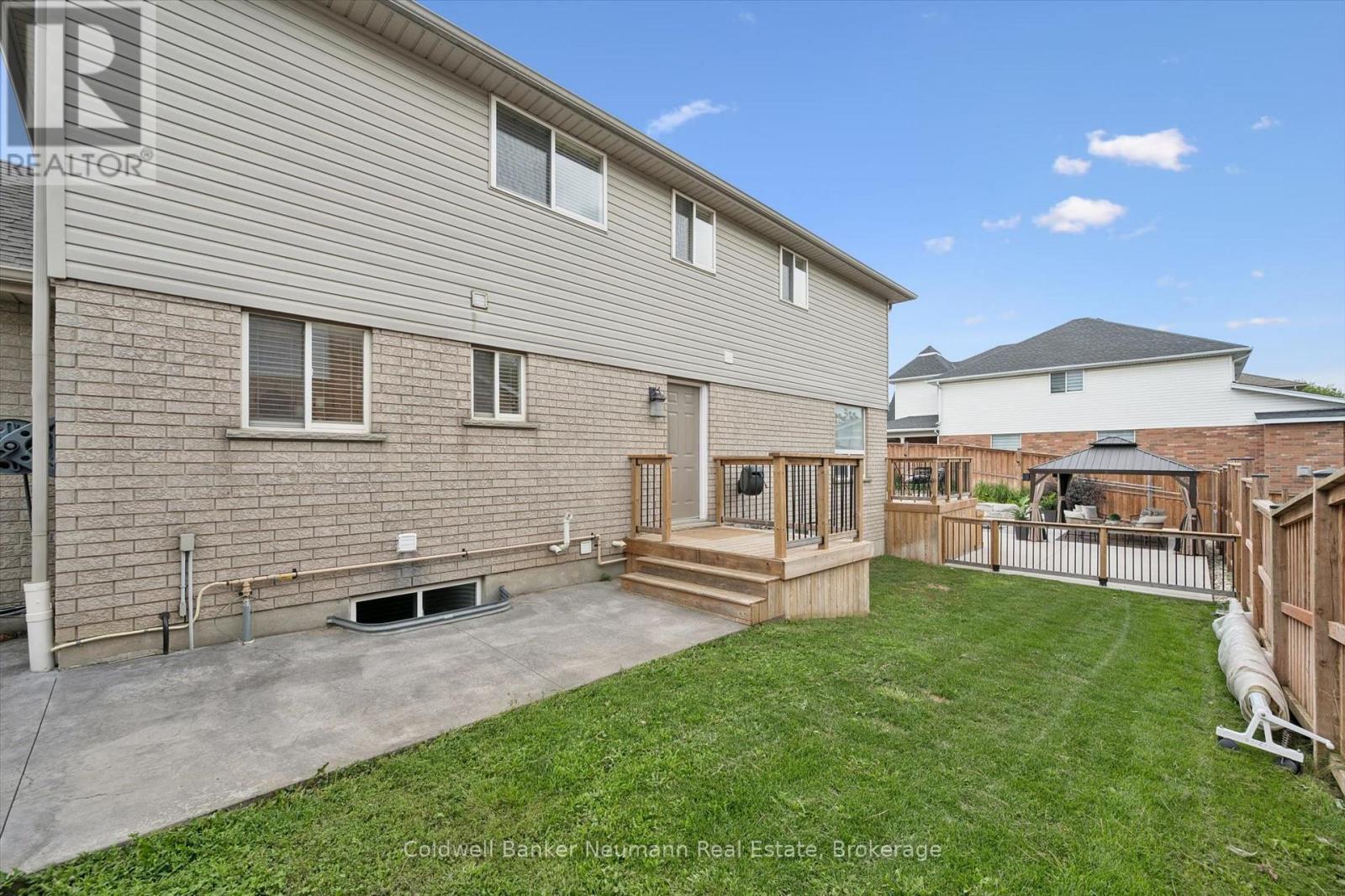 1 Teal Drive, Guelph (Kortright Hills), Ontario  N1C 1G3 - Photo 41 - X13648720