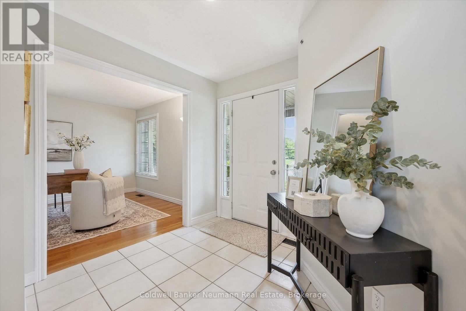 1 Teal Drive, Guelph (Kortright Hills), Ontario  N1C 1G3 - Photo 5 - X13648720