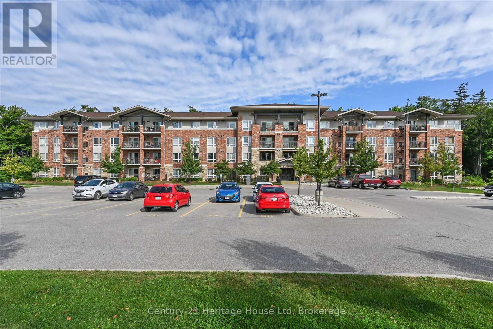 302 - 625 St David Street S, Centre Wellington (Fergus), Ontario  N1M 0A8 - Photo 2 - X13648826