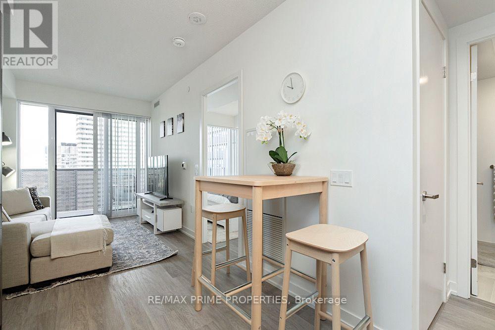 4007 - 55 Cooper Street, Toronto, Ontario  M5E 0G1 - Photo 11 - C13648766