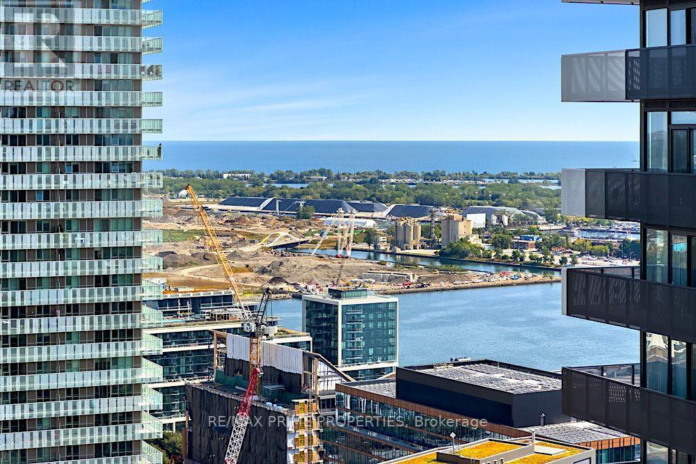 4007 - 55 Cooper Street, Toronto, Ontario  M5E 0G1 - Photo 32 - C13648766