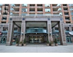 902 - 887 BAY STREET, Toronto, Ontario