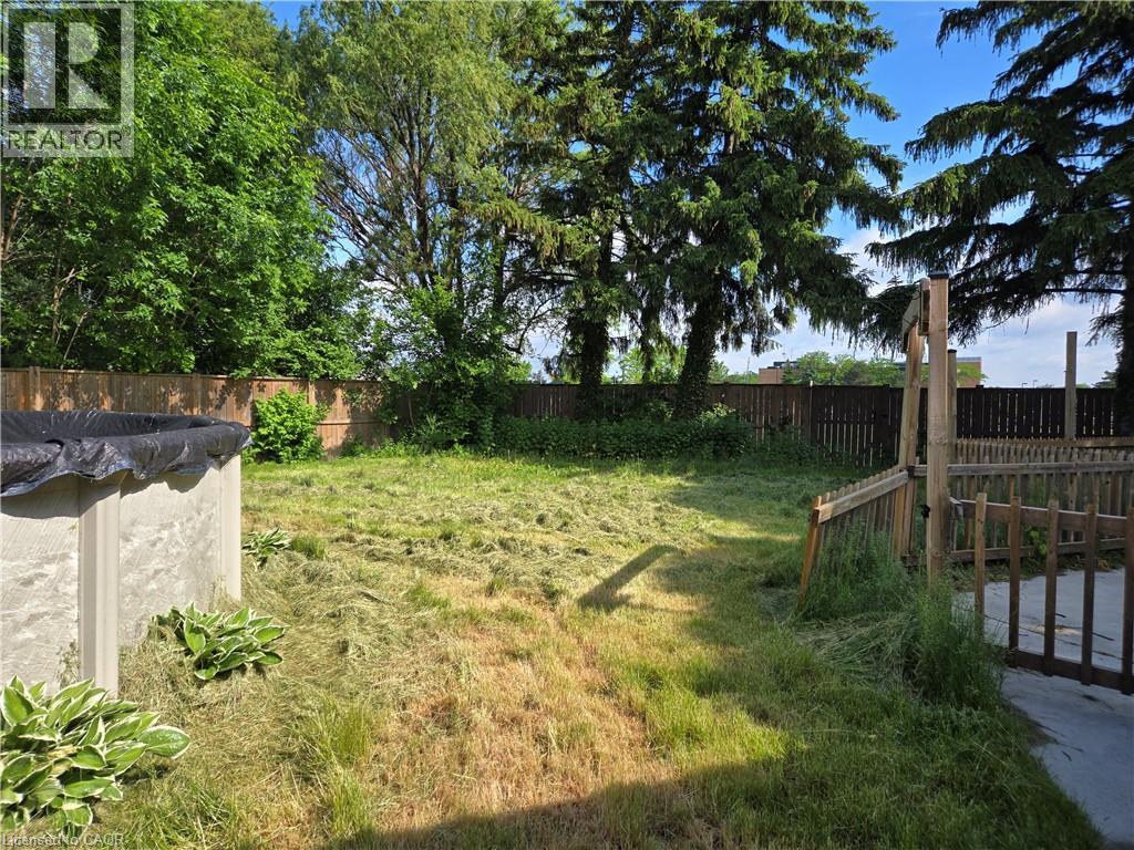 17 Carmen Avenue, Hamilton, Ontario  L8V 2H5 - Photo 6 - 40846482