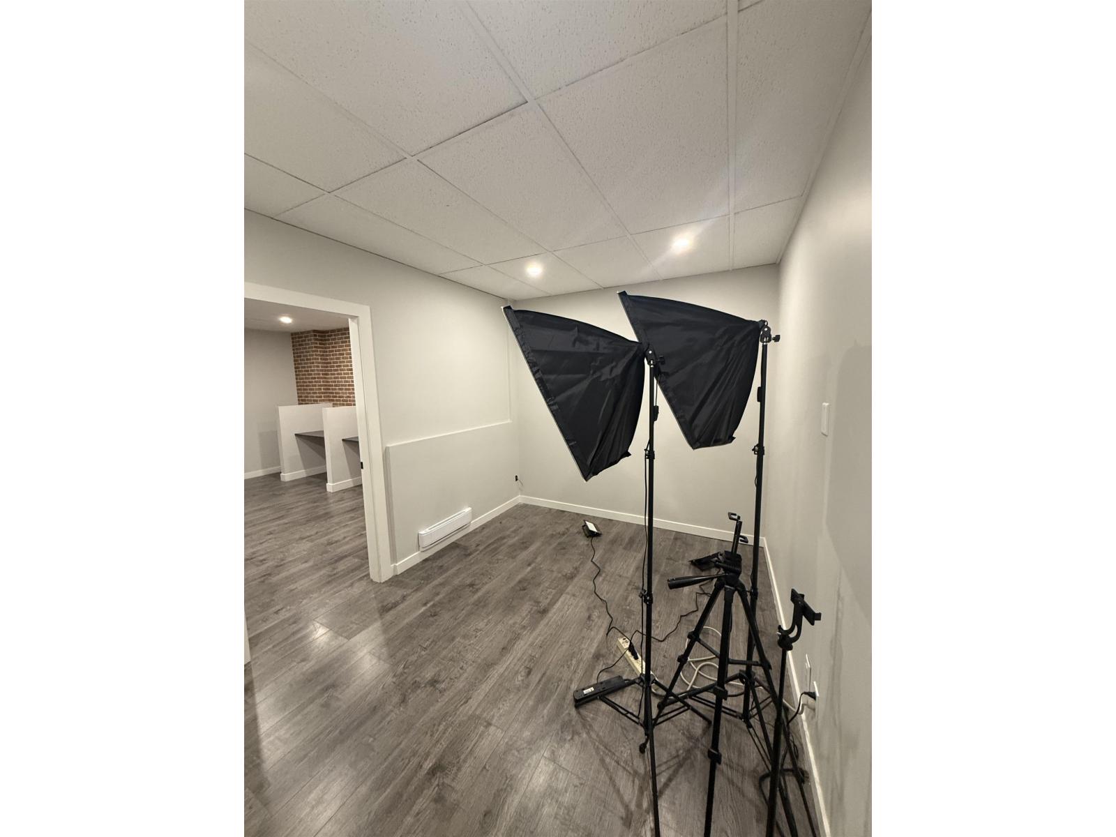 204 2469 Montrose Avenue, Abbotsford, British Columbia  V2S 3T2 - Photo 4 - C8074415