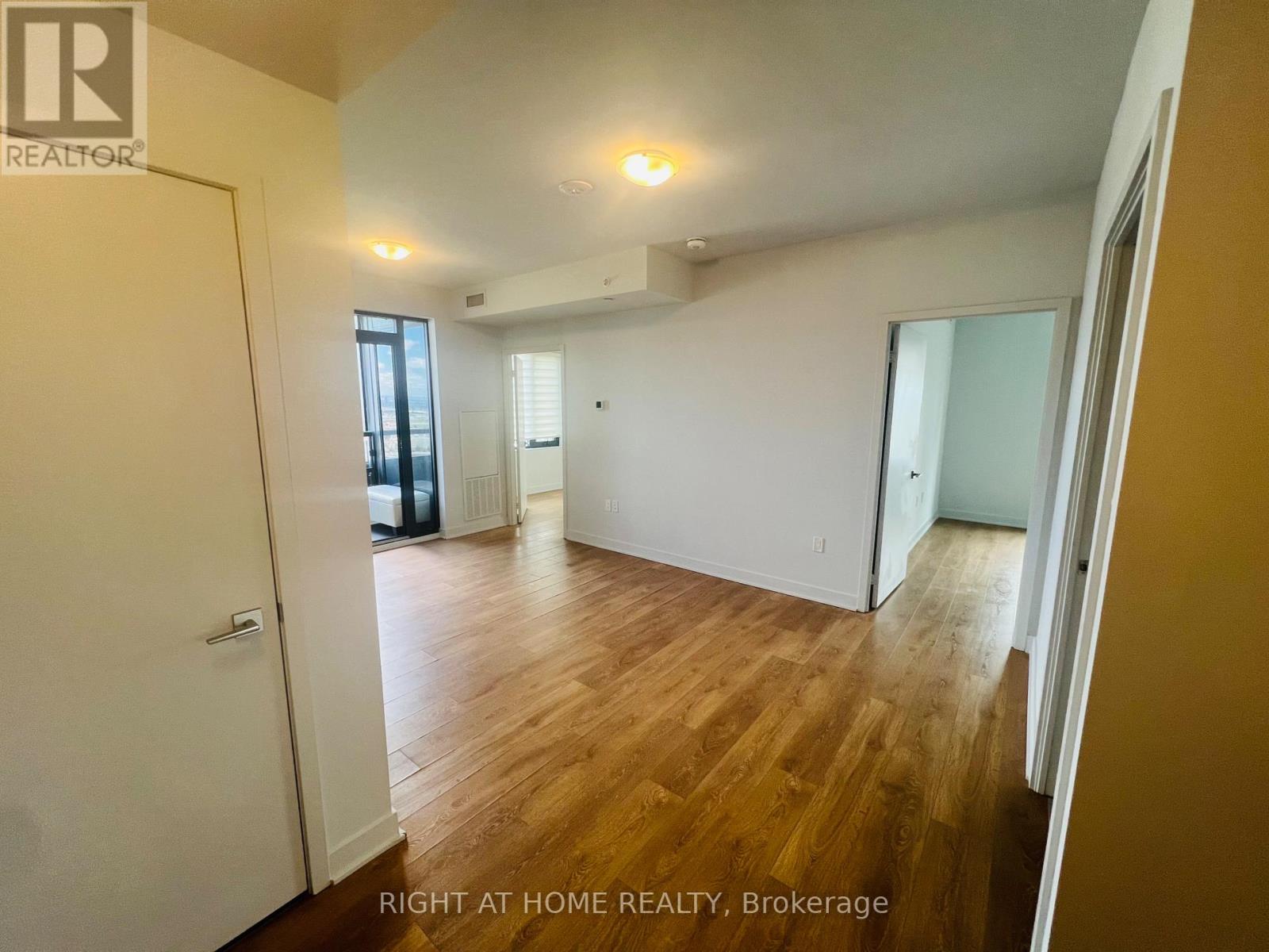 2402 - 2920 Highway 7 Road, Vaughan (Concord), Ontario  L4K 0P4 - Photo 14 - N13648738