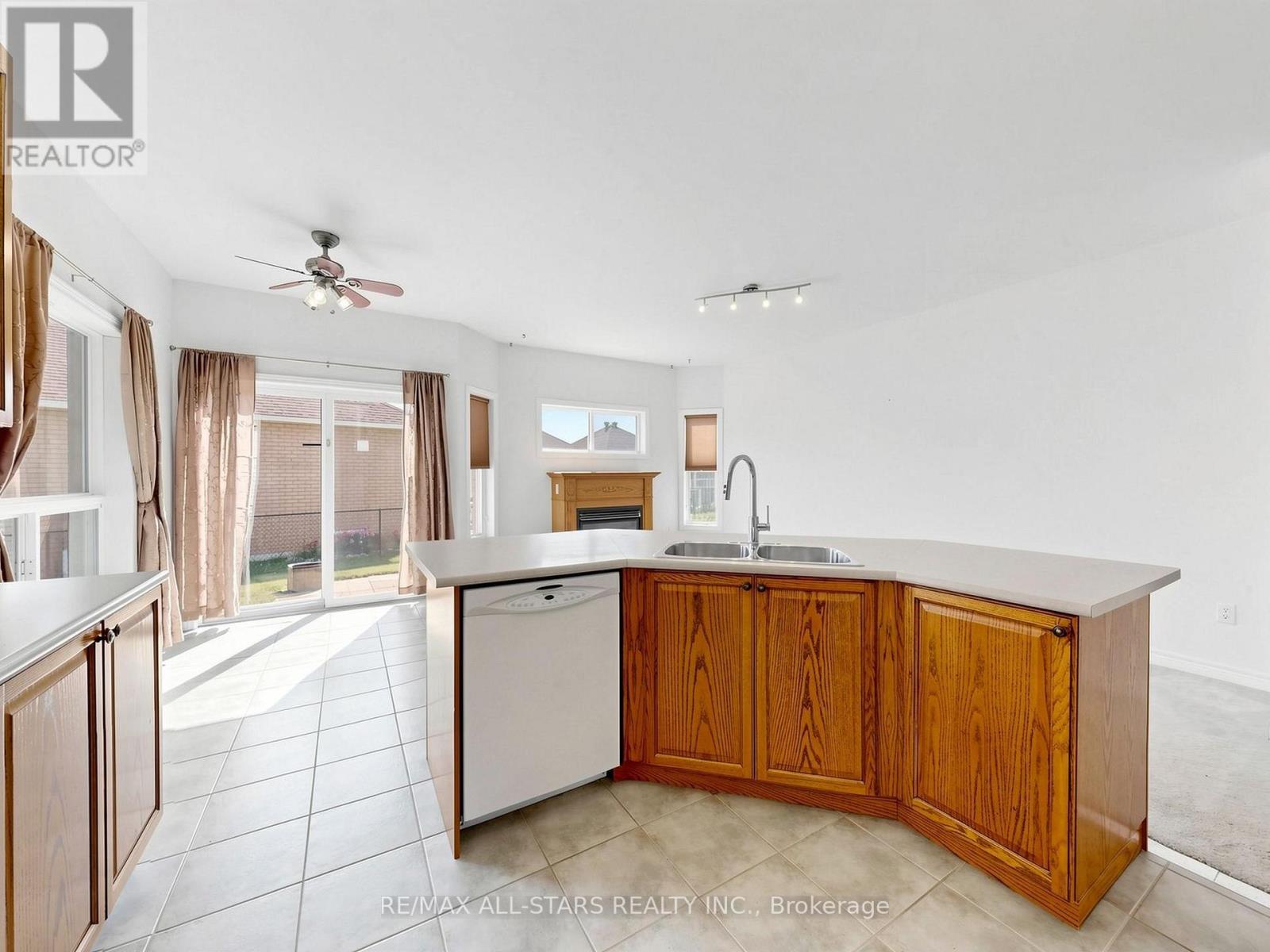 1178 Mitchell Court, Innisfil, Ontario  L9S 5A5 - Photo 13 - N13648760