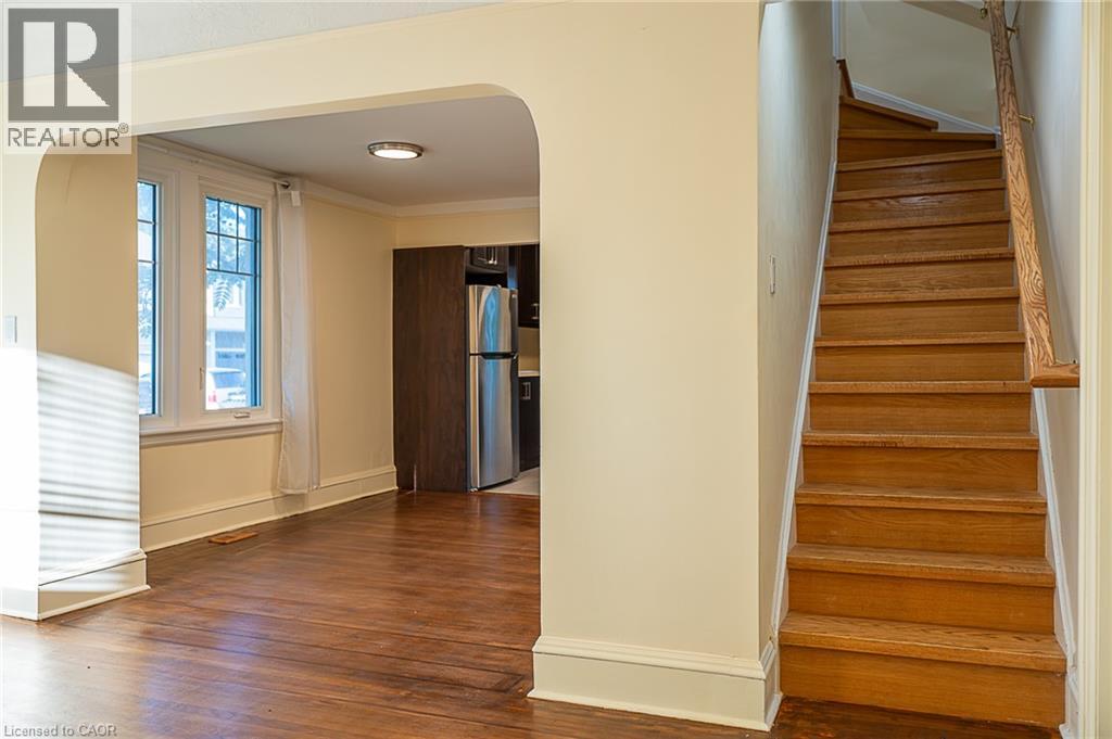41 Paradise Road S, Hamilton, Ontario  L8S 1S3 - Photo 5 - 40854086
