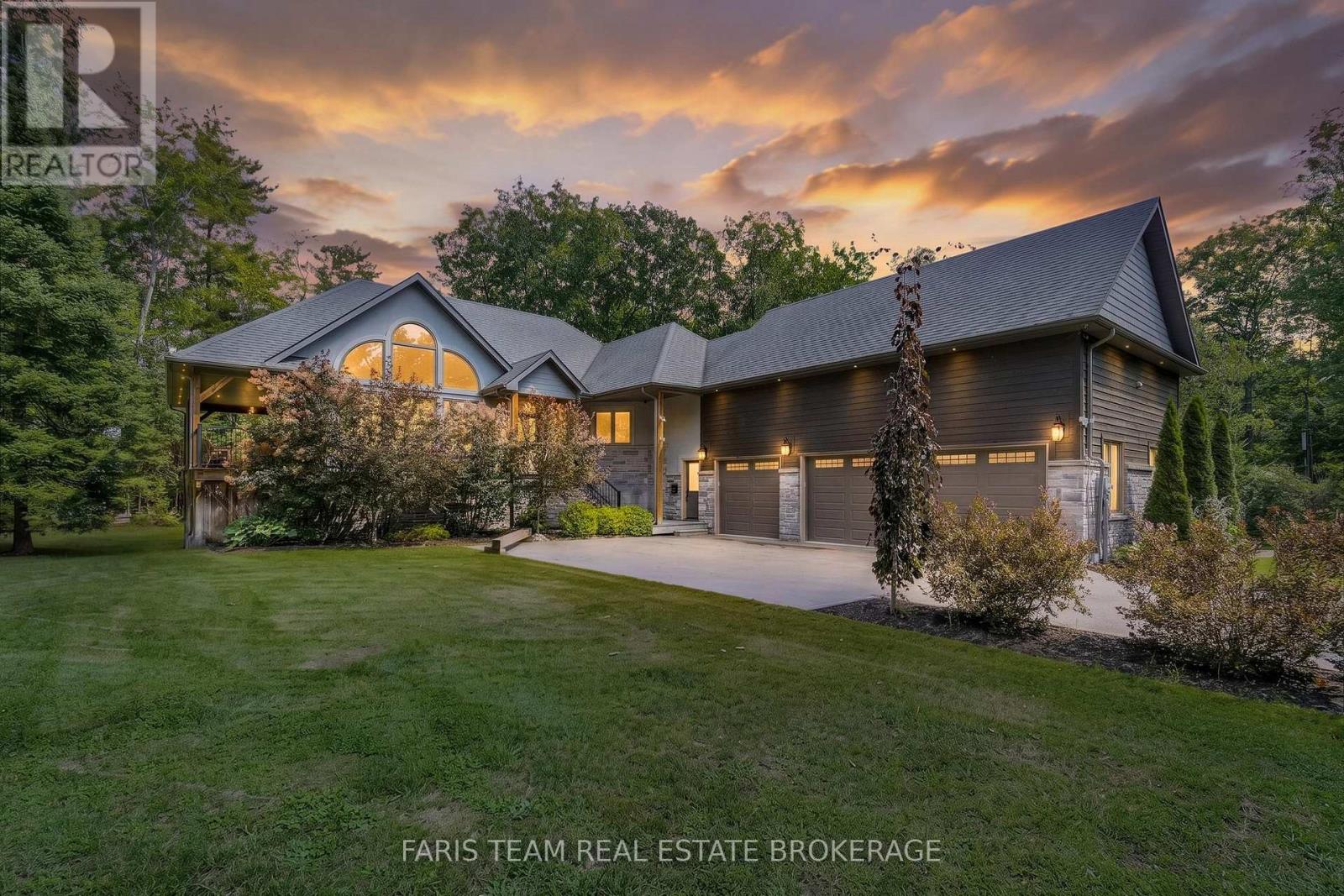 7 DUQUETTE COURT, Tiny, Ontario