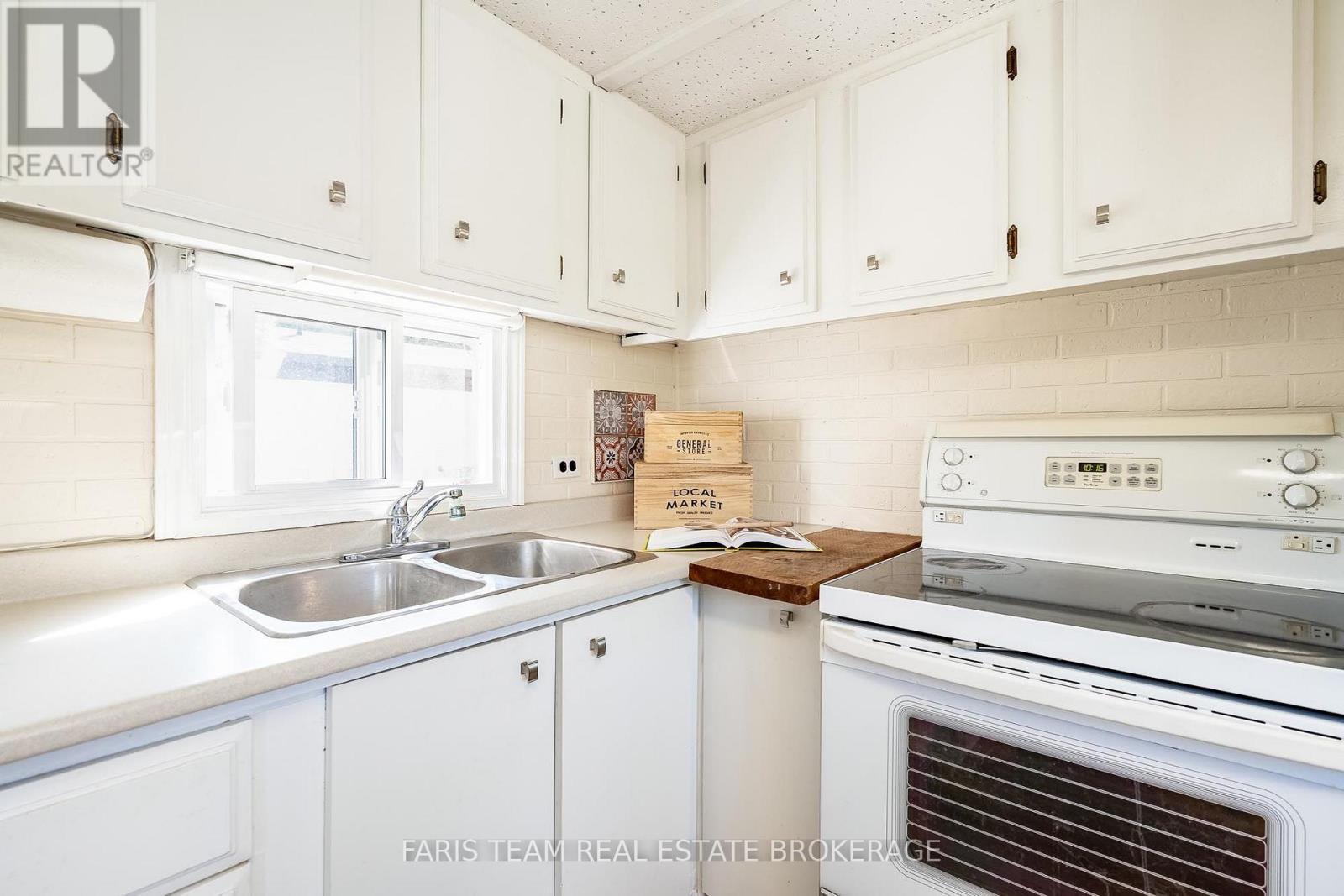 1295 Hilltop Road, Severn, Ontario  L3V 0V1 - Photo 6 - S13648830
