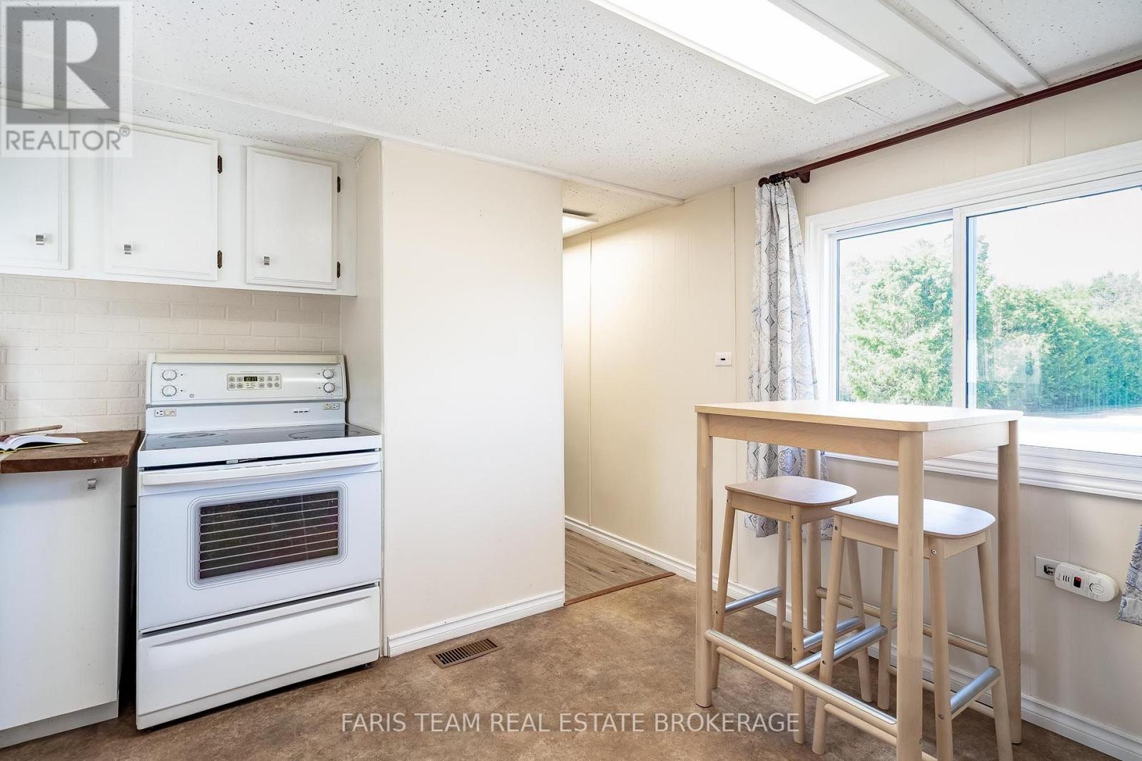 1295 Hilltop Road, Severn, Ontario  L3V 0V1 - Photo 7 - S13648830
