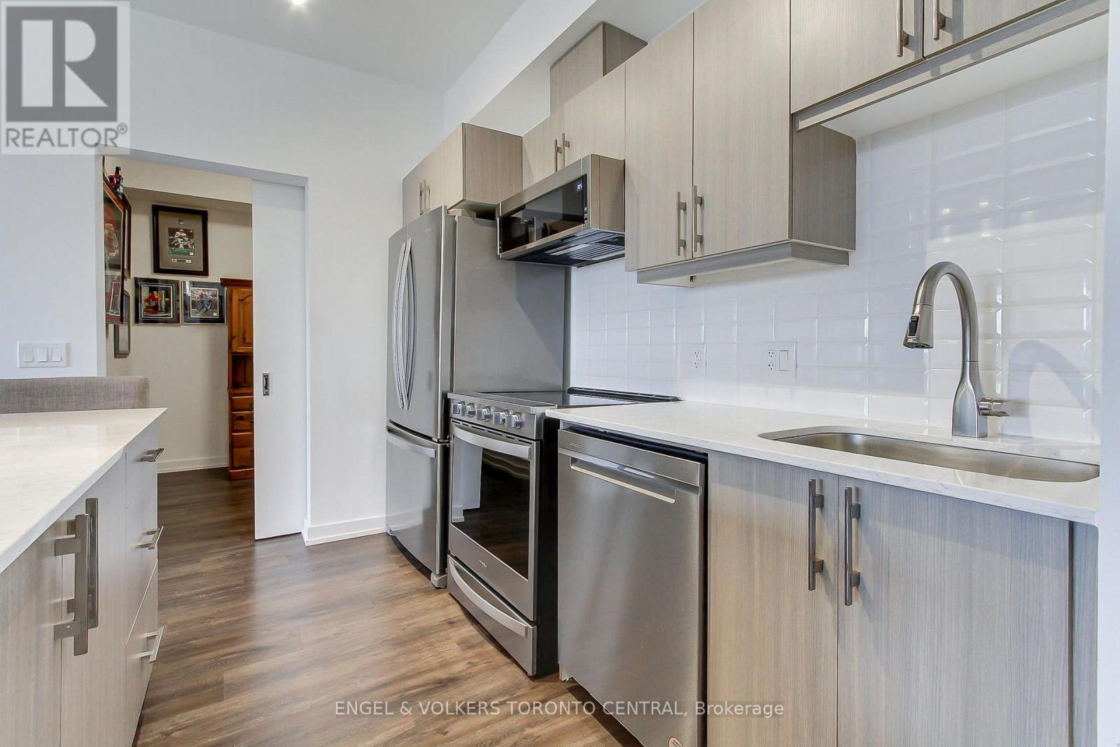 418 - 430 Essa Road, Barrie, Ontario  L9J 0M1 - Photo 9 - S13648844