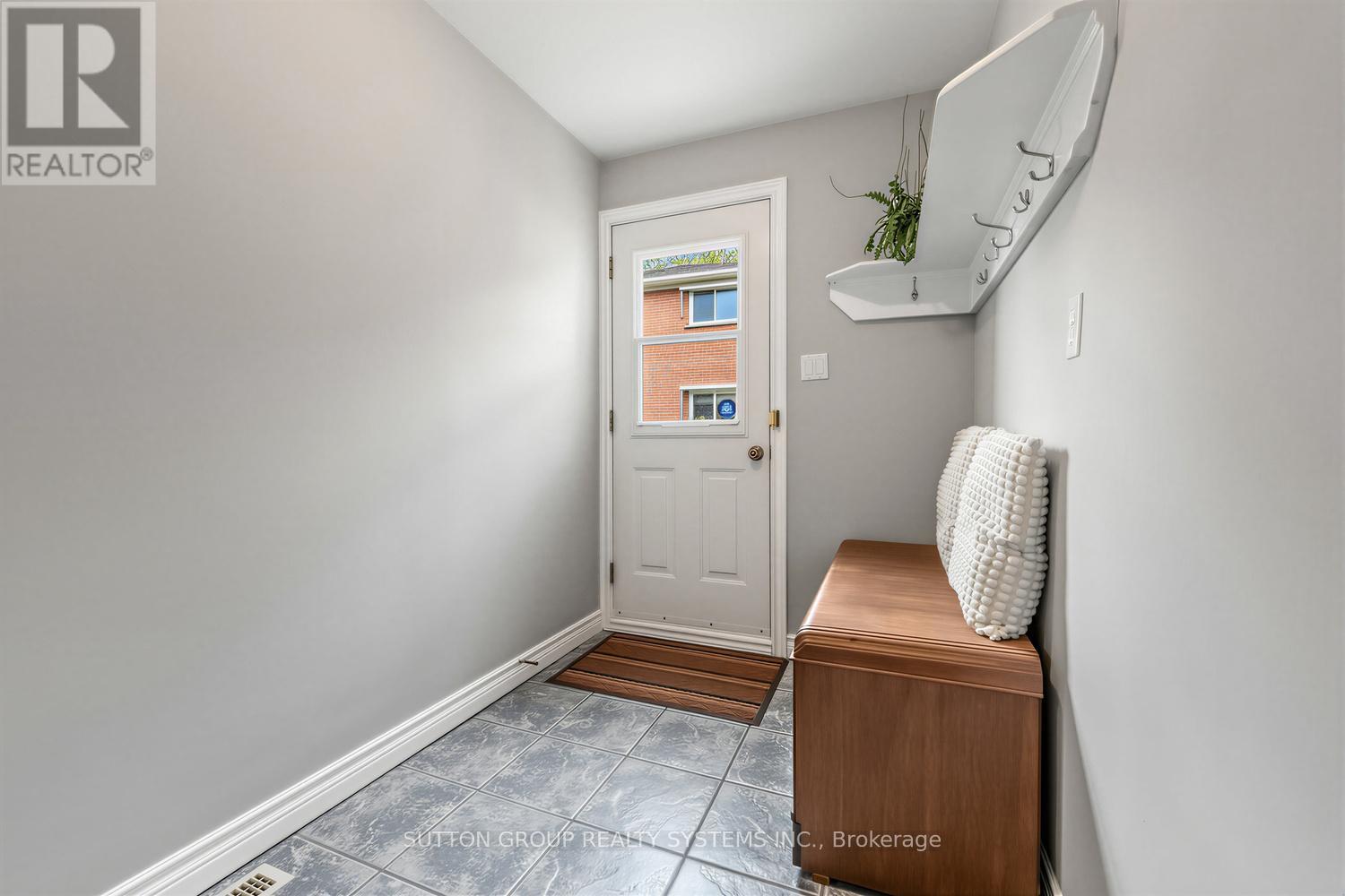 228 Chantenay Drive, Mississauga, Ontario  L5A 1E4 - Photo 21 - W13648736