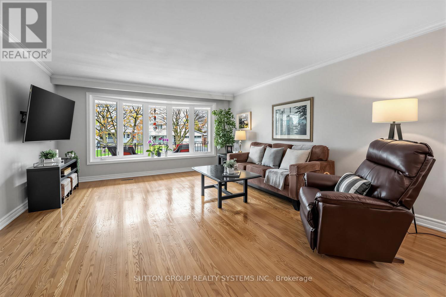 228 Chantenay Drive, Mississauga, Ontario  L5A 1E4 - Photo 5 - W13648736