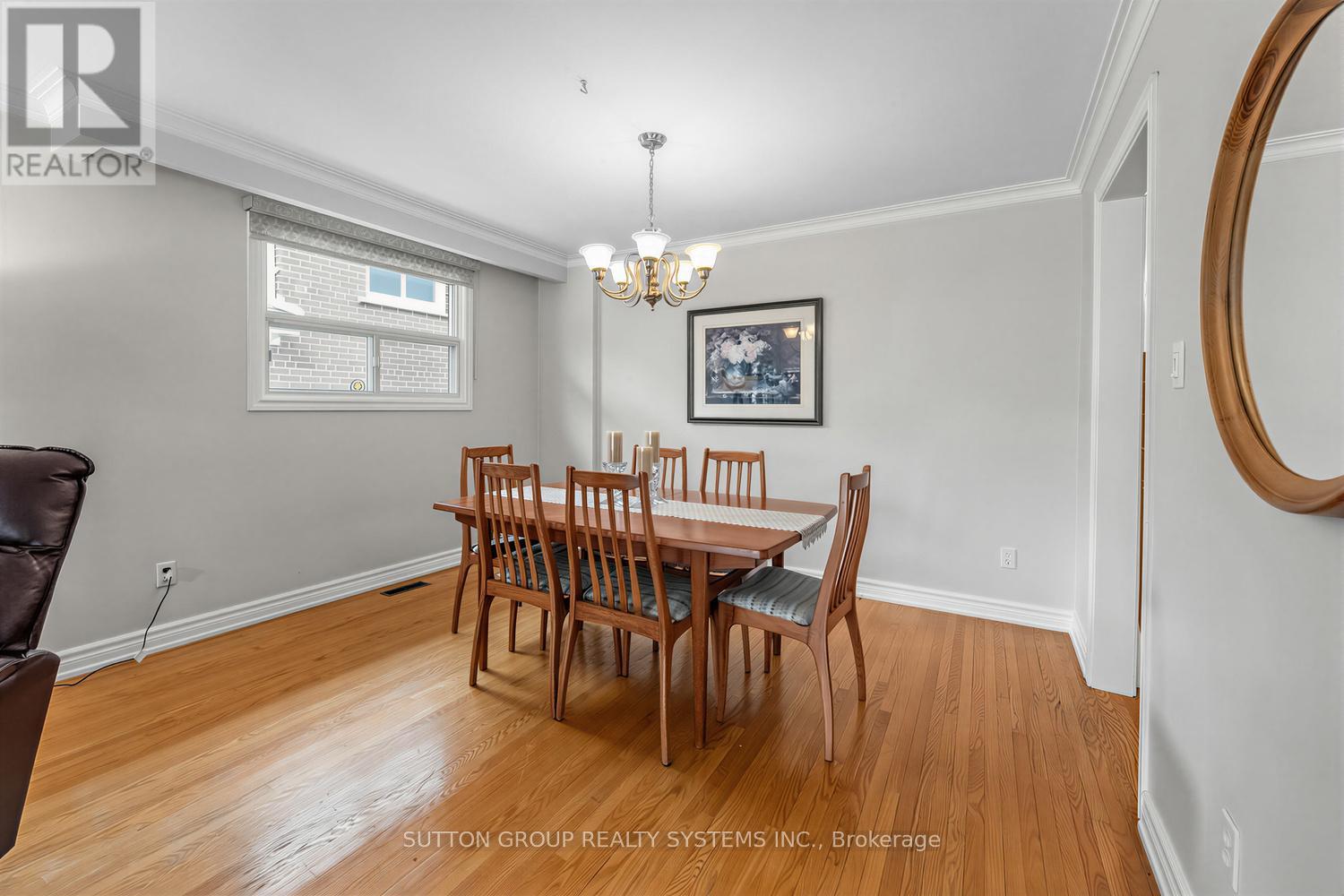 228 Chantenay Drive, Mississauga, Ontario  L5A 1E4 - Photo 8 - W13648736