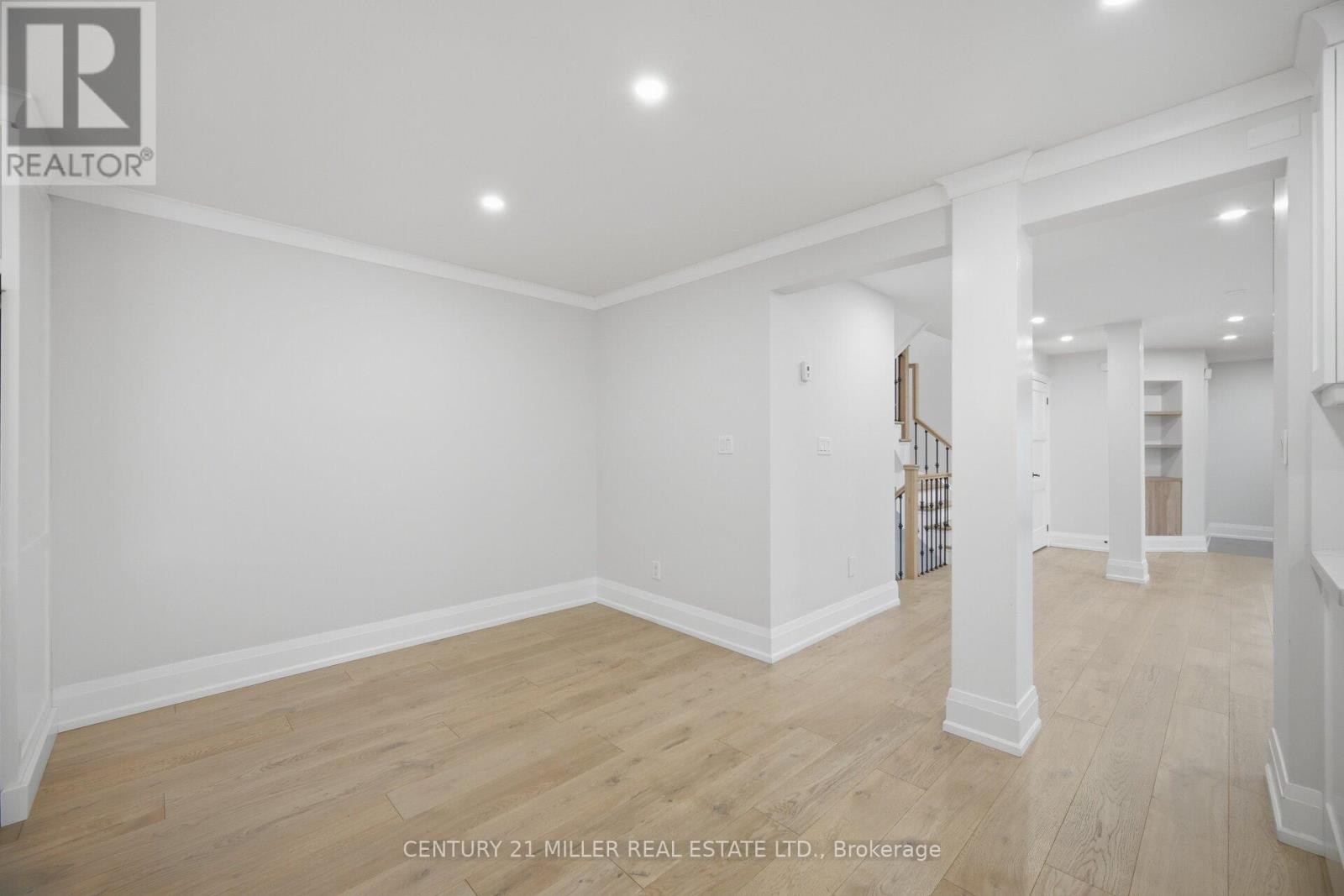 689 Macbeth Heights, Mississauga, Ontario  L5W 1E5 - Photo 11 - W13648740