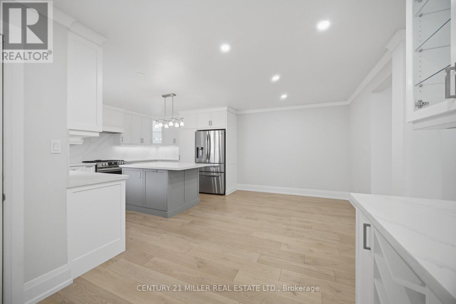 689 Macbeth Heights, Mississauga, Ontario  L5W 1E5 - Photo 16 - W13648740