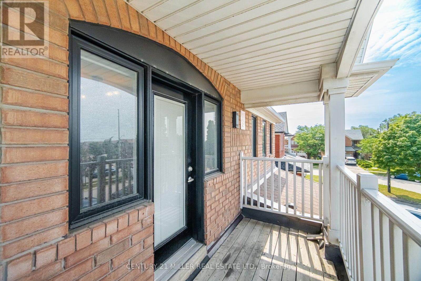 689 Macbeth Heights, Mississauga, Ontario  L5W 1E5 - Photo 35 - W13648740