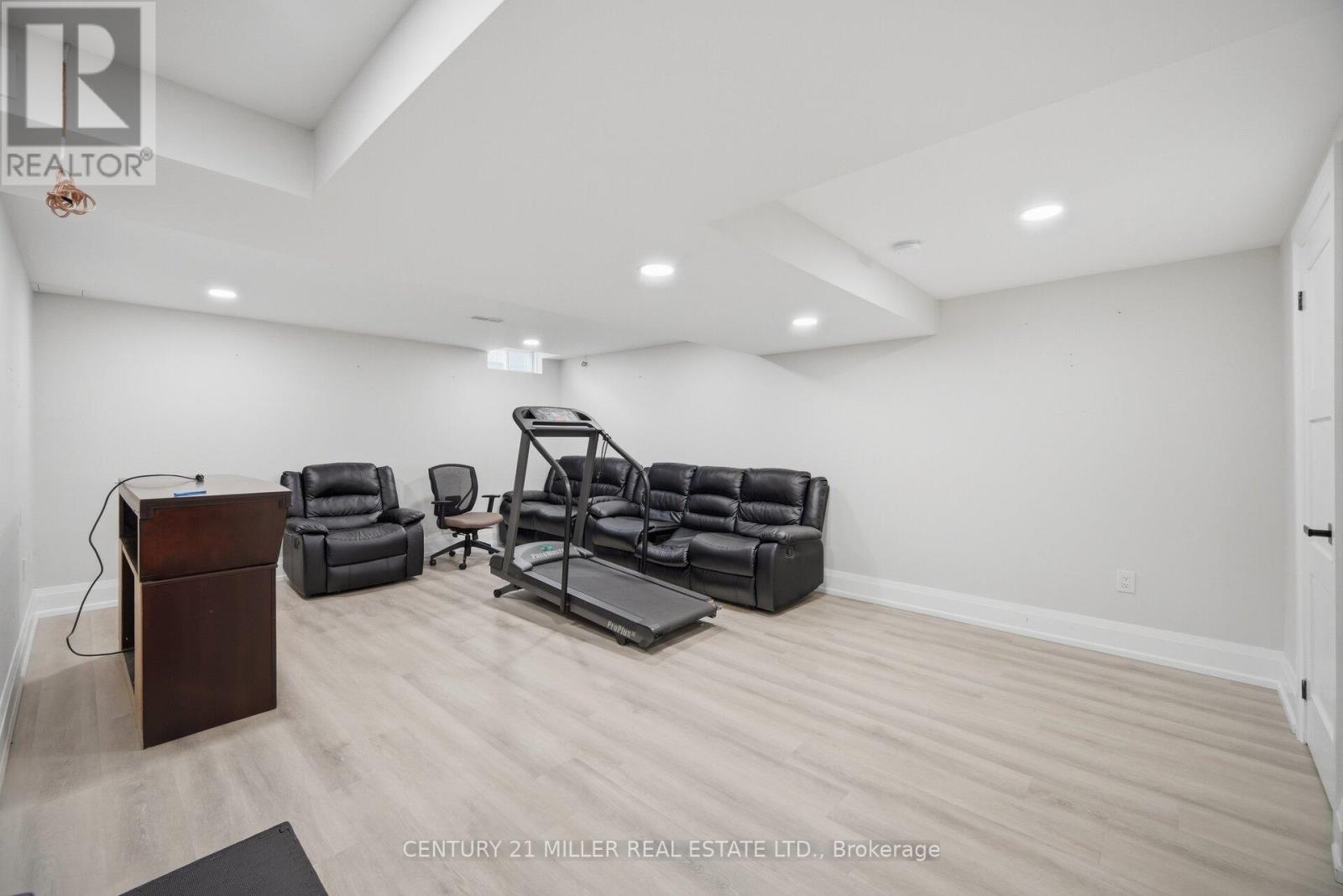 689 Macbeth Heights, Mississauga, Ontario  L5W 1E5 - Photo 44 - W13648740