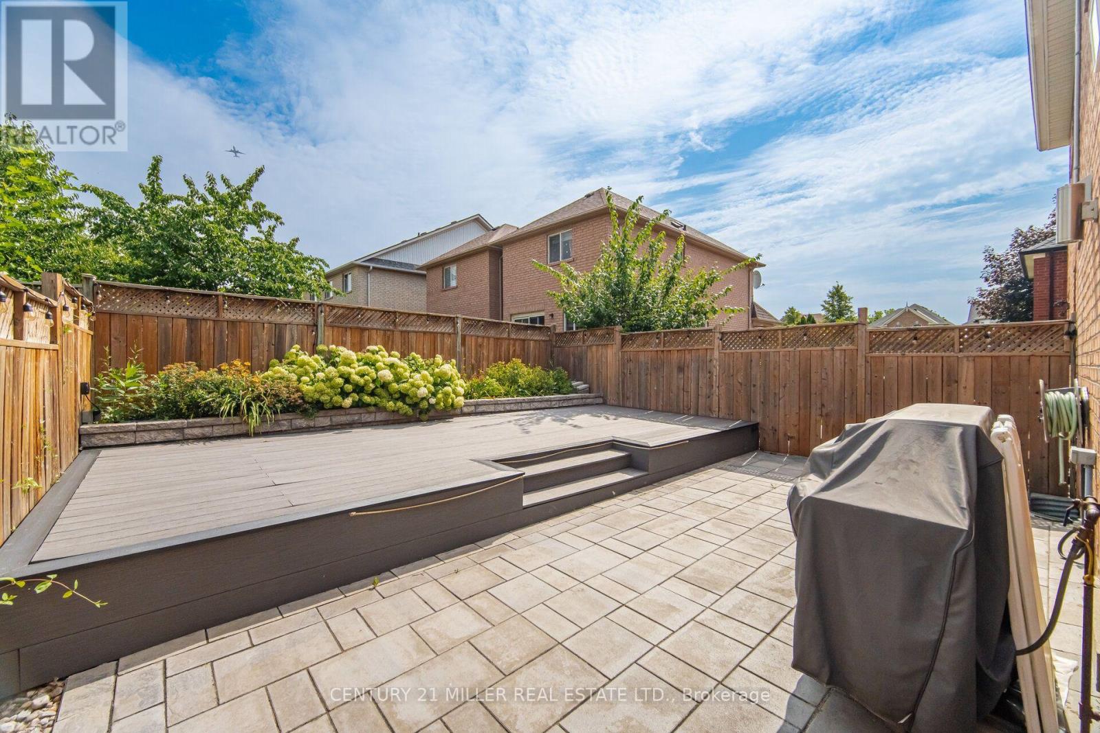 689 Macbeth Heights, Mississauga, Ontario  L5W 1E5 - Photo 48 - W13648740