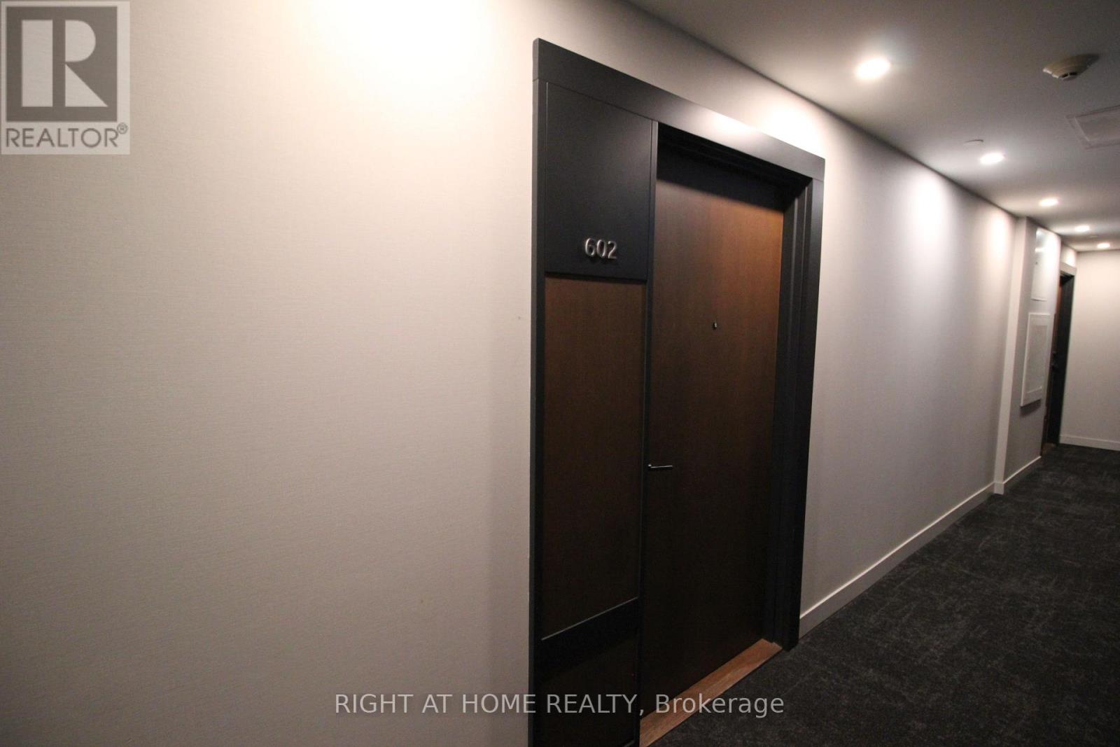 602 - 4065 Confederation Parkway, Mississauga, Ontario  L5B 0L4 - Photo 4 - W13648752