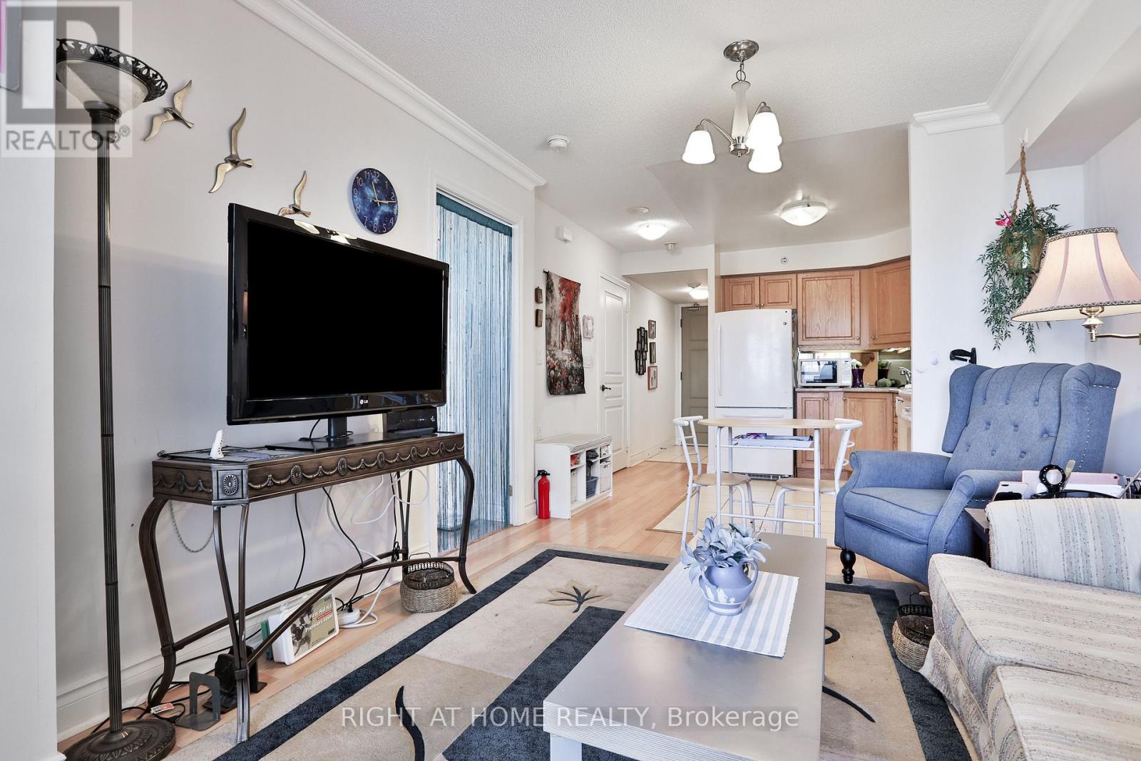 707 - 3 Marine Parade Drive, Toronto, Ontario M8V 3Z5 - Photo 5 - W13648778