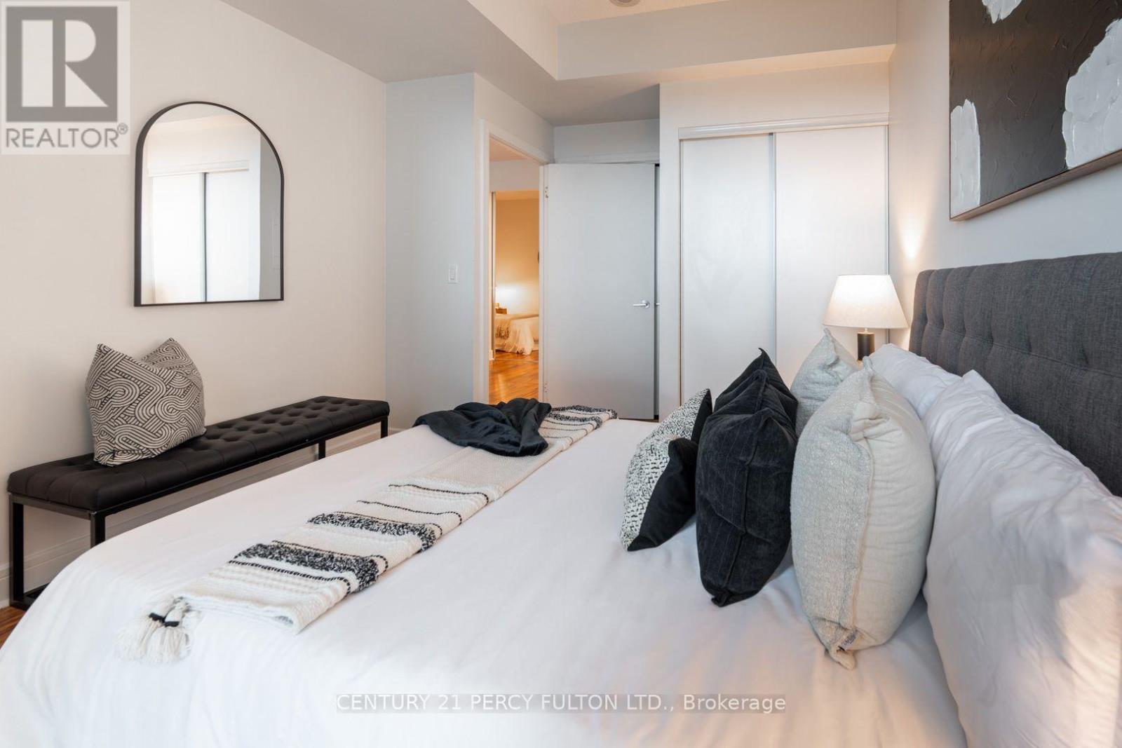 1510 - 35 Brian Peck Crescent, Toronto, Ontario M4G 0A5 - Photo 17 - C13412072