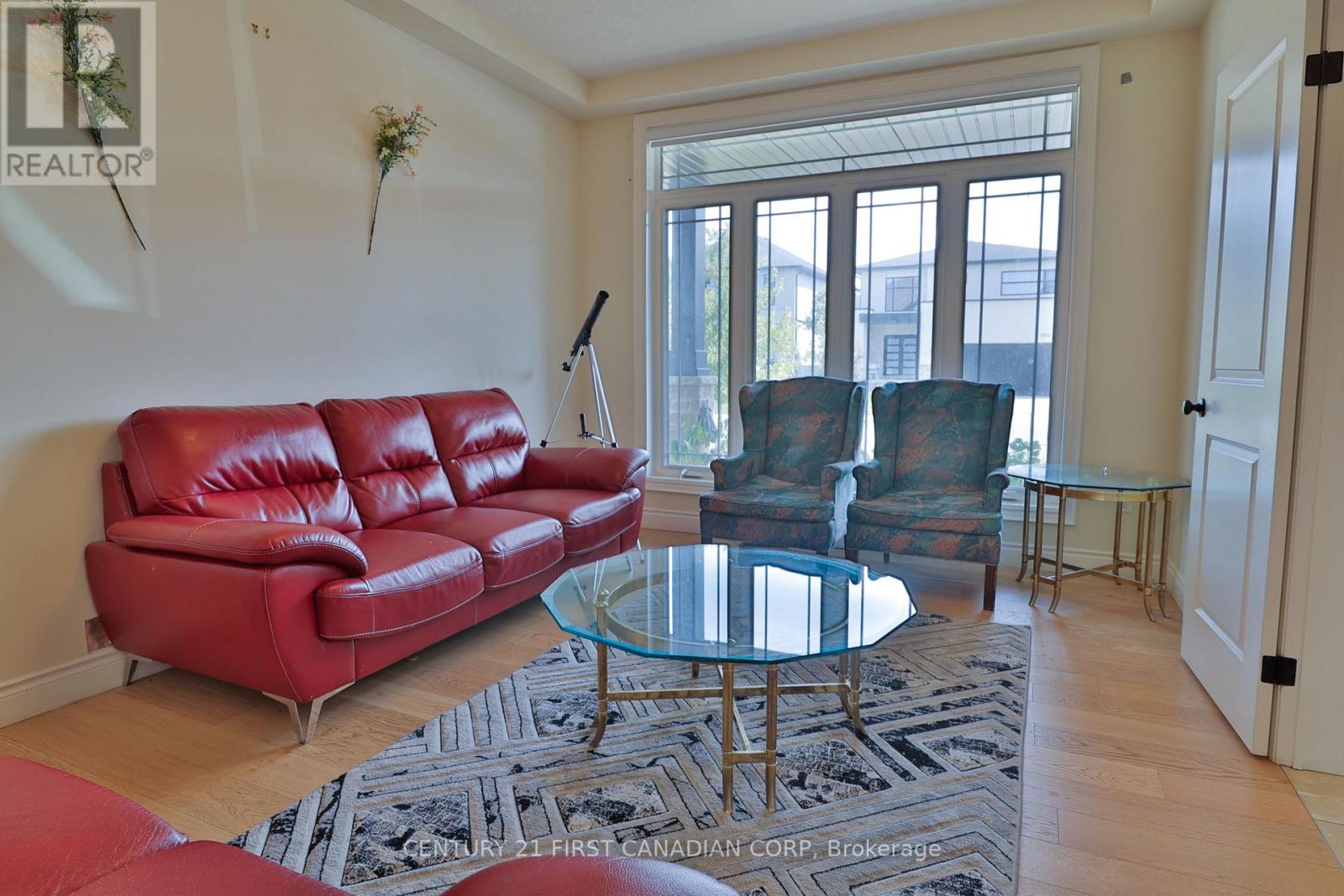 1266 Silverfox Drive, London North, Ontario  N6G 0V8 - Photo 11 - X13584958