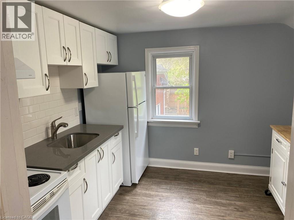 49 West Avenue, Kitchener, Ontario  N2M 1X4 - Photo 5 - 40854112