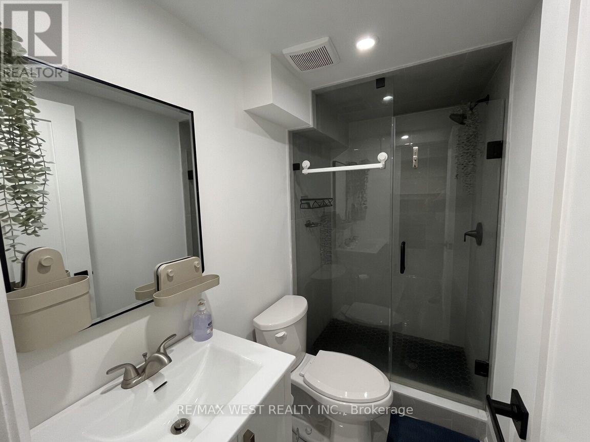 5 - 202 Perth Avenue, Toronto, Ontario  M6P 3X8 - Photo 6 - W13642580
