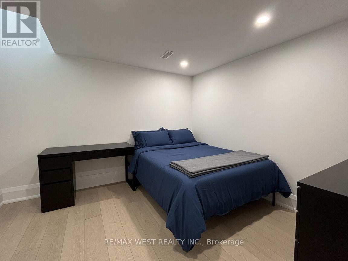 5 - 202 Perth Avenue, Toronto, Ontario  M6P 3X8 - Photo 5 - W13642580