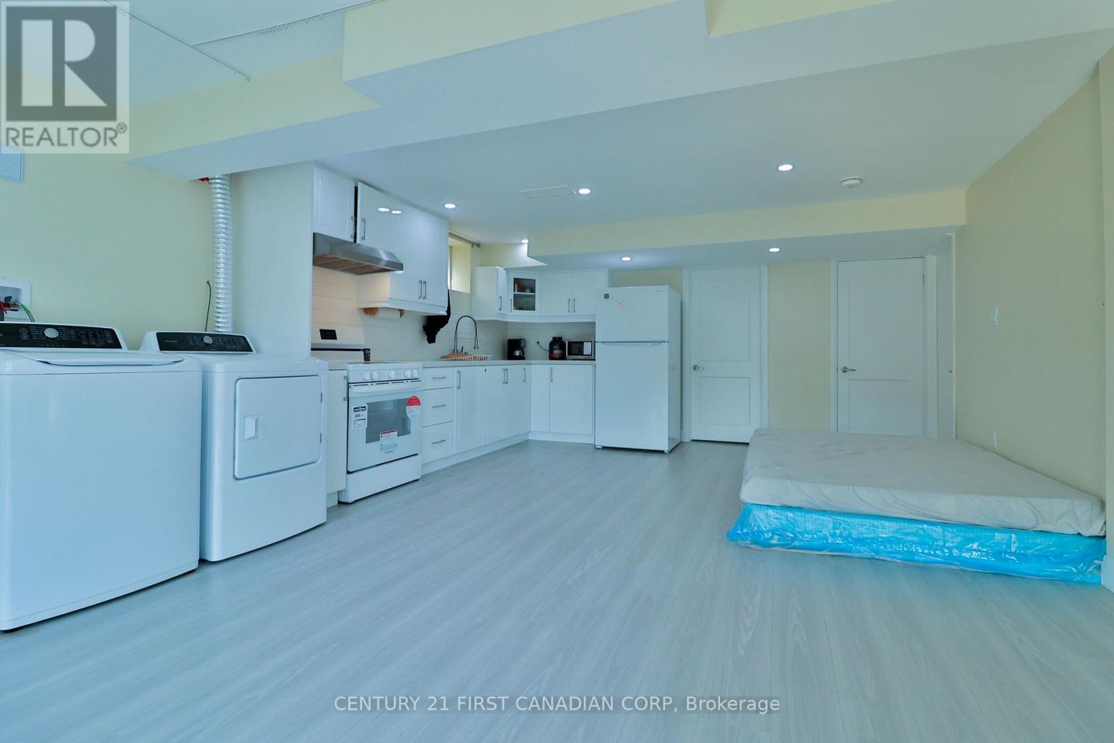 1266 Silverfox Drive, London North, Ontario  N6G 0V8 - Photo 40 - X13584958