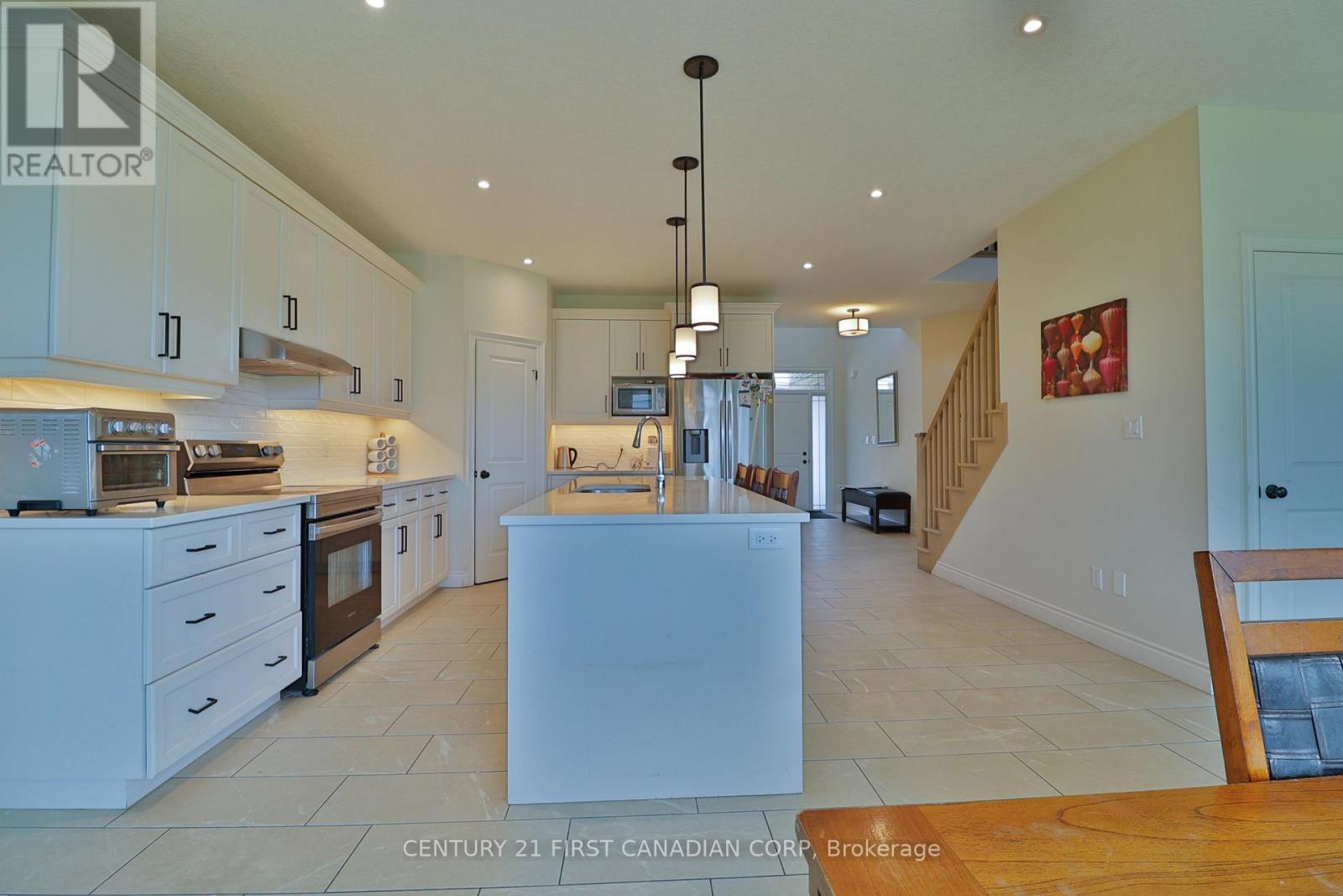 1266 Silverfox Drive, London North, Ontario  N6G 0V8 - Photo 31 - X13584958