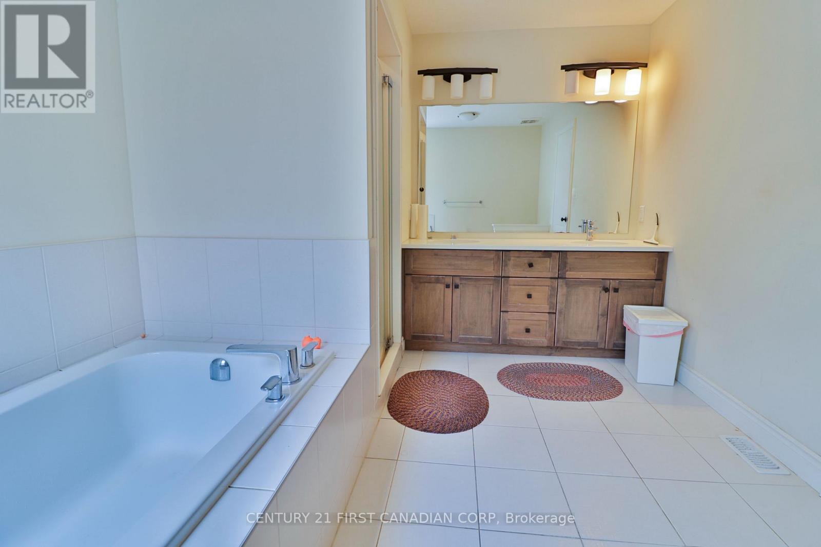 1266 Silverfox Drive, London North, Ontario  N6G 0V8 - Photo 9 - X13584958