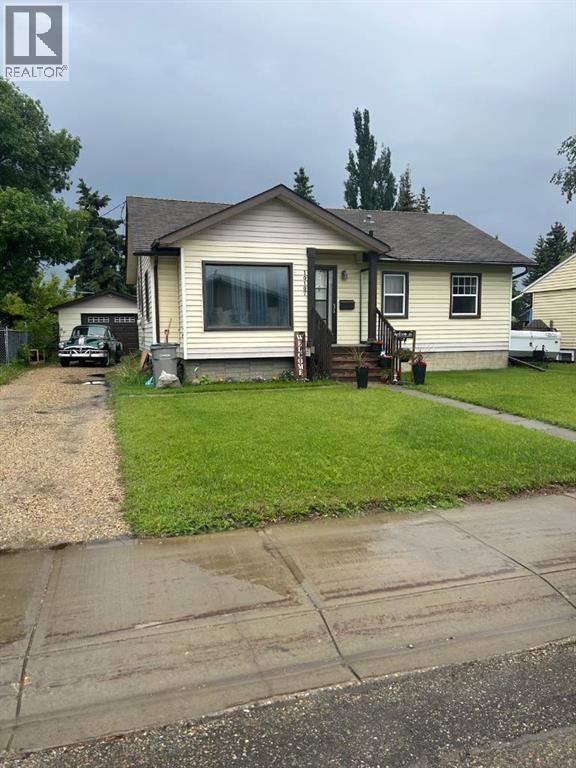 10107 90 Avenue, Grande Prairie, Alberta  T8V 0E8 - Photo 1 - A2322320