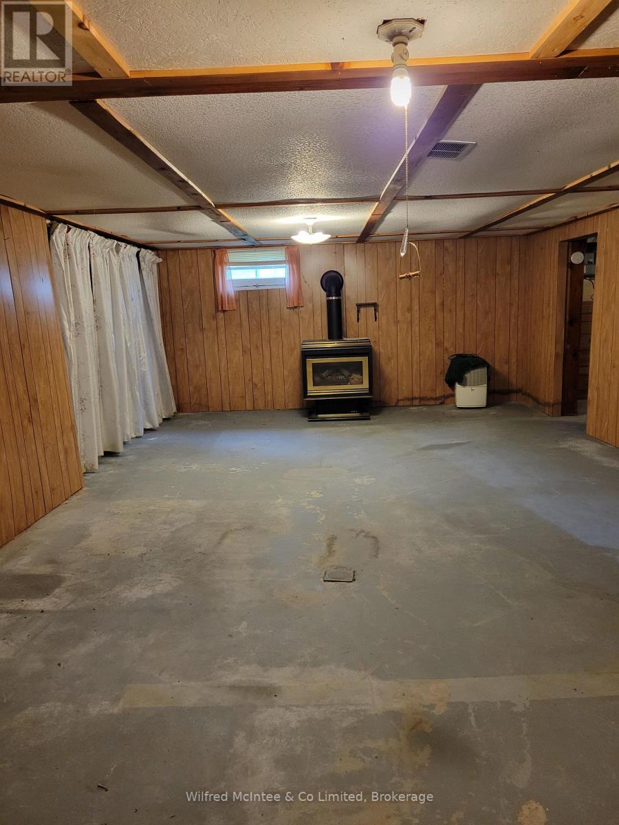 575 11th Street, Hanover, Ontario  N4N 1T4 - Photo 12 - X13556046
