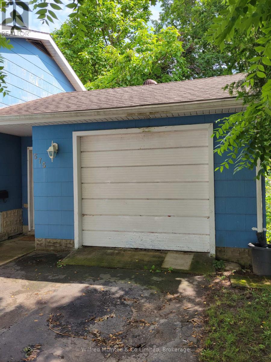 575 11th Street, Hanover, Ontario  N4N 1T4 - Photo 2 - X13556046