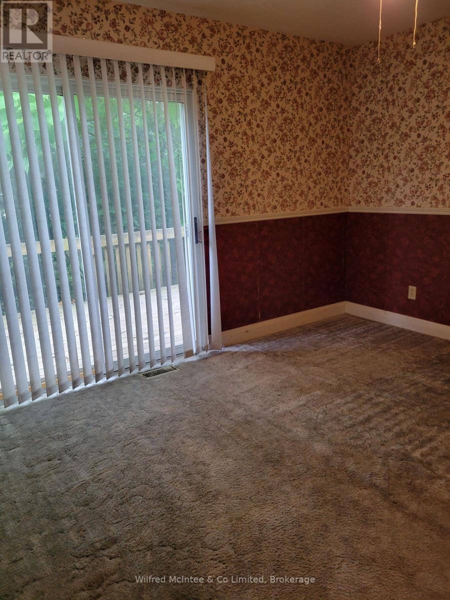 575 11th Street, Hanover, Ontario  N4N 1T4 - Photo 8 - X13556046