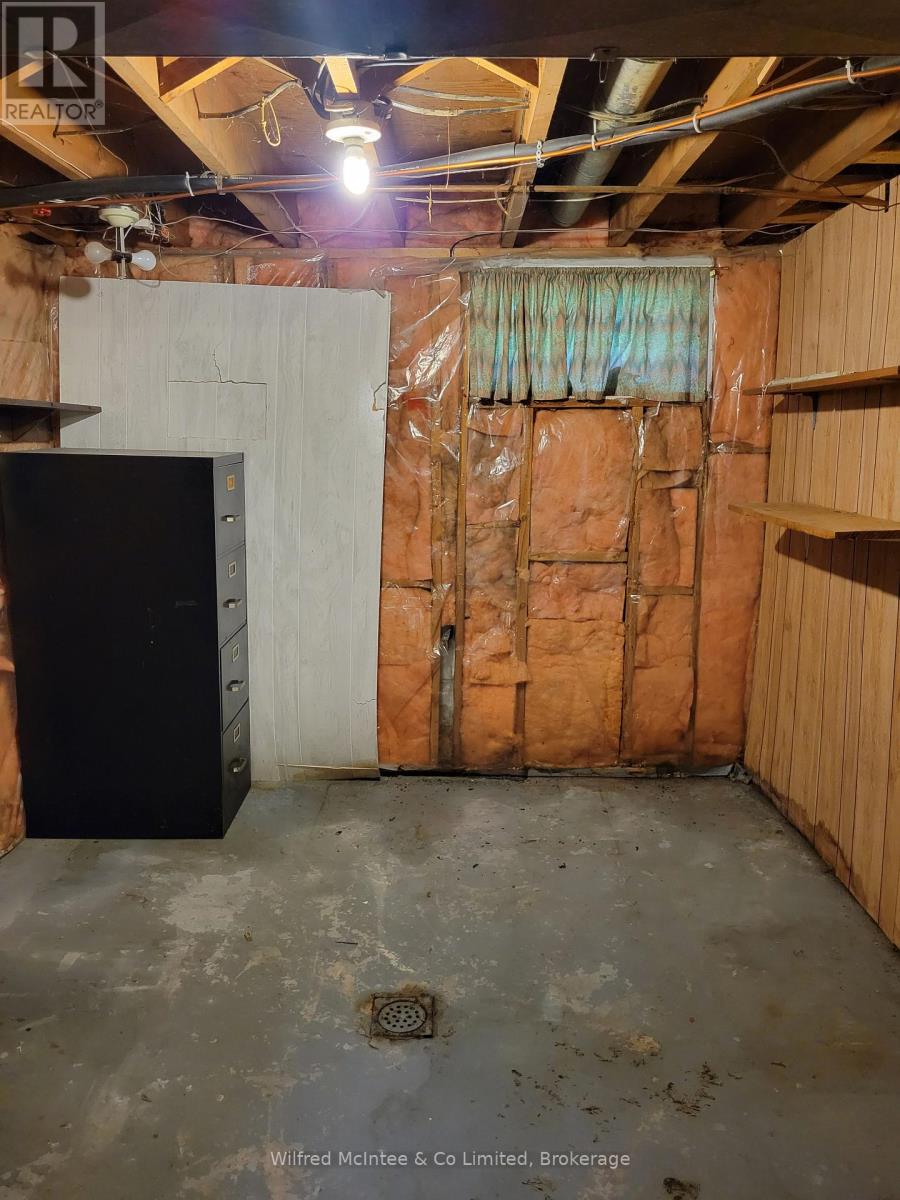 575 11th Street, Hanover, Ontario  N4N 1T4 - Photo 16 - X13556046